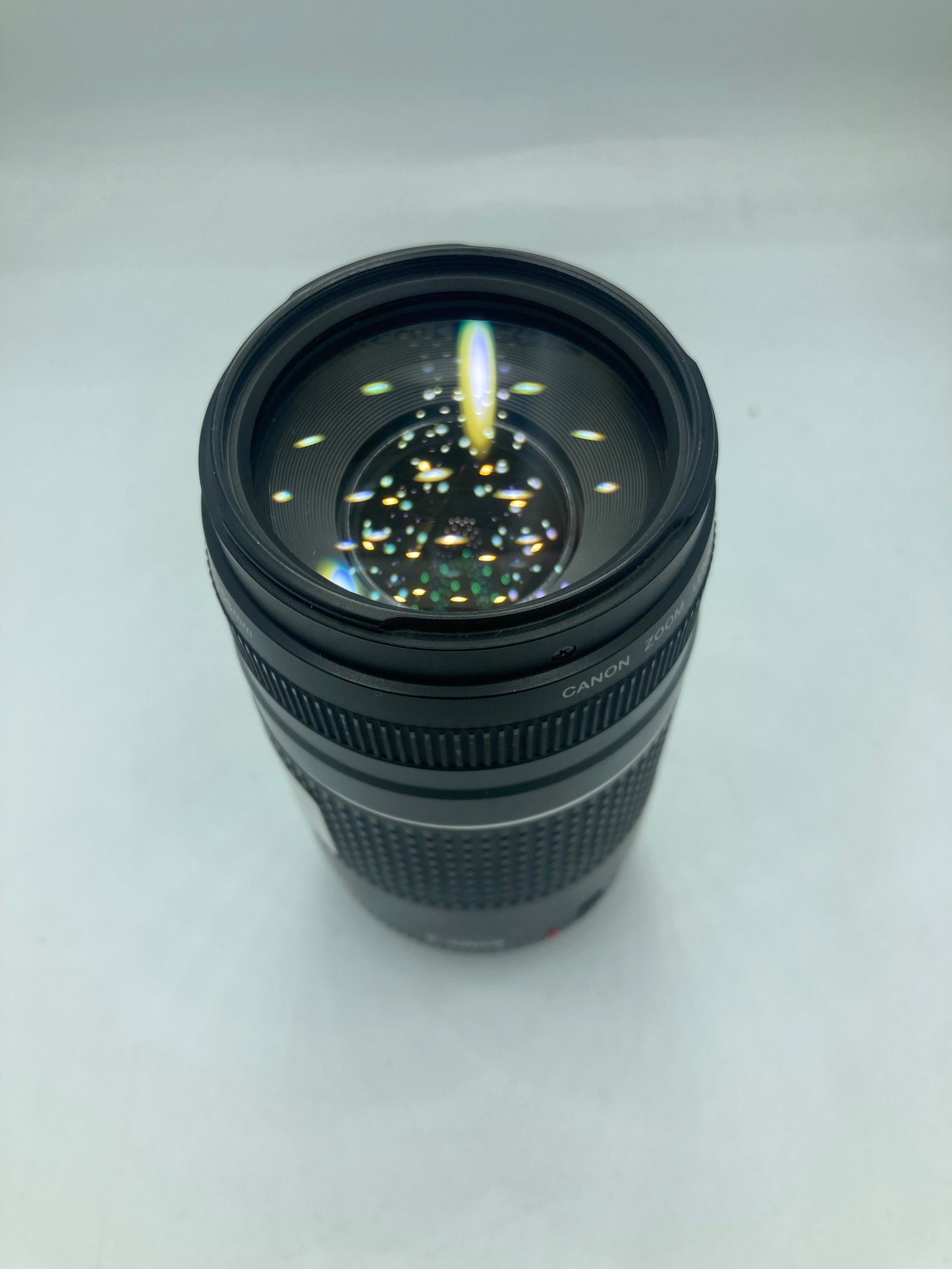 Lente Canon Zoom EF 75-300mm 1:4-5.6 III (Producto Único)