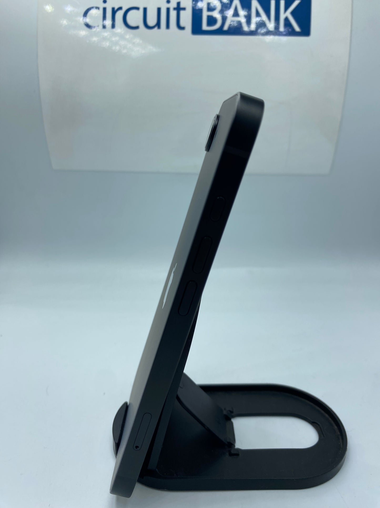iPhone 16e 128GB