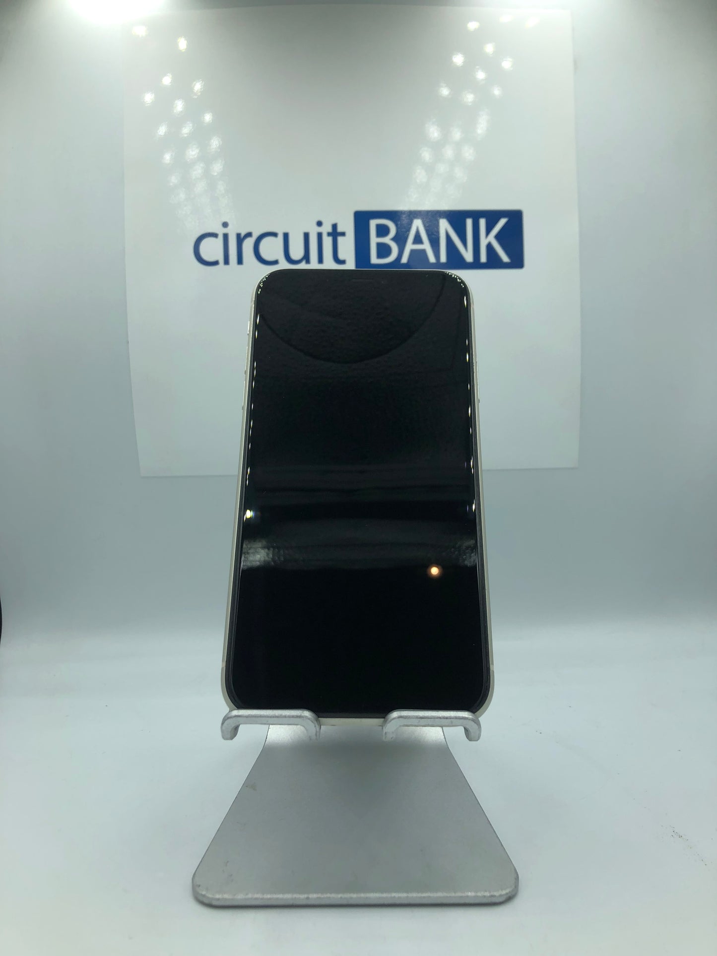 iPhone 11 64 GB (Producto Unico)
