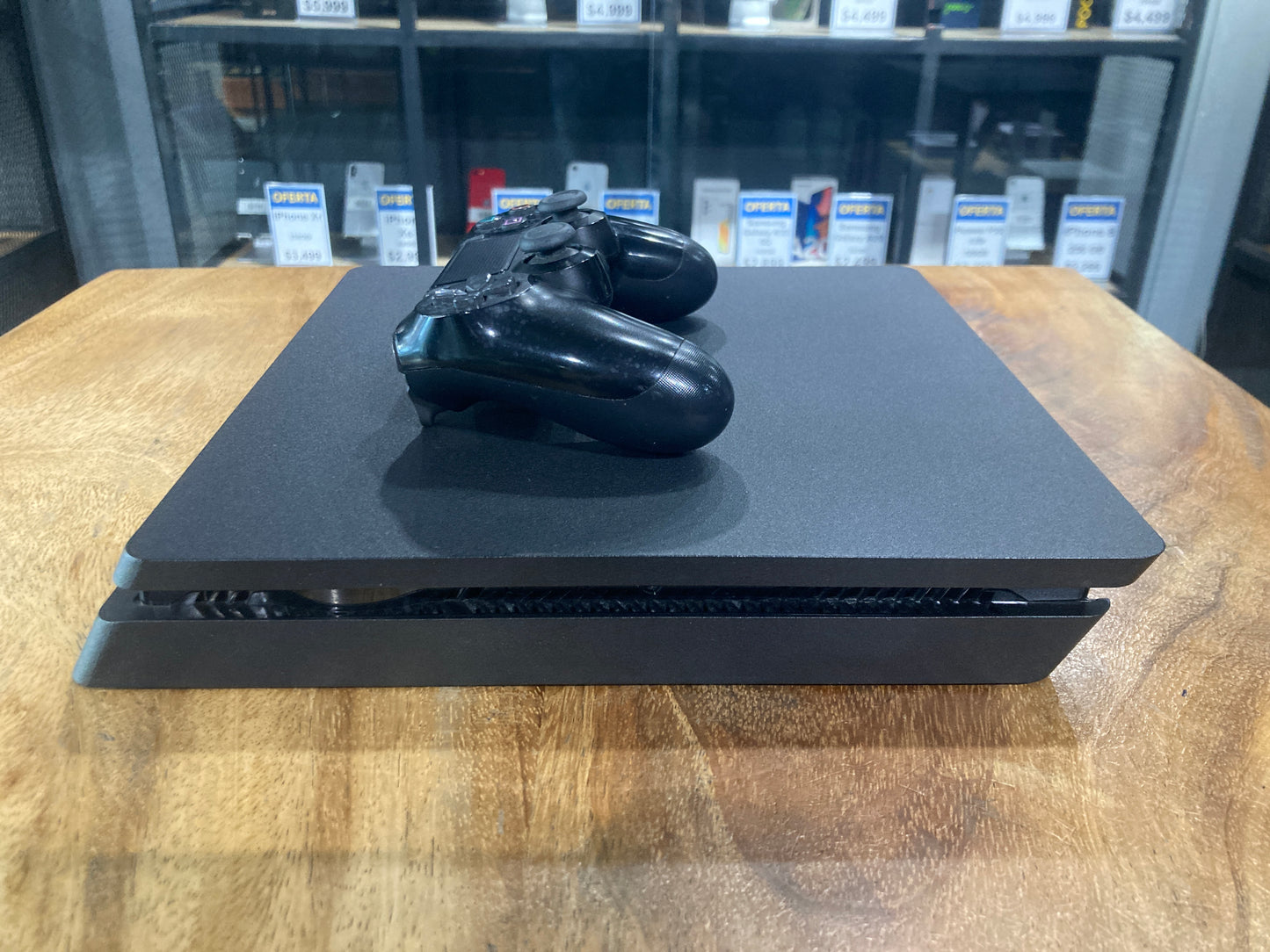 PlayStation 4 Slim 1TB (Producto Único)