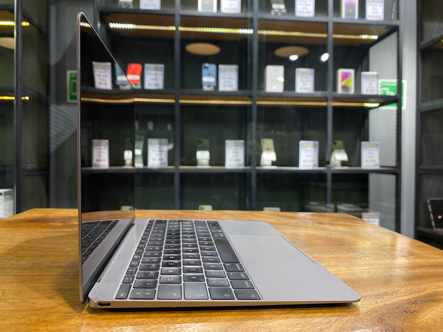 Macbook 12" 2016 512GB / 8GB RAM (Producto Único)