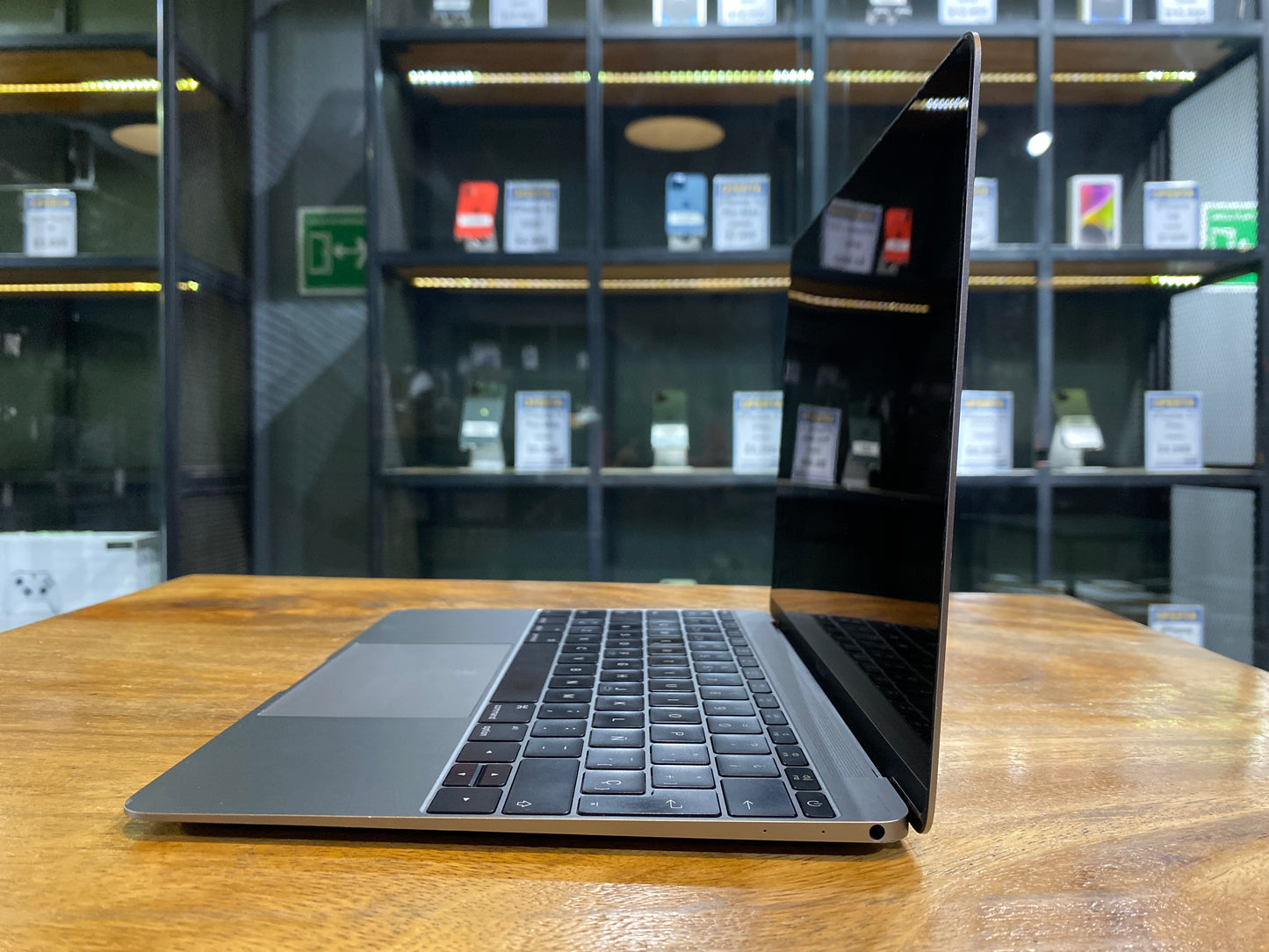 Macbook 12" 2016 512GB / 8GB RAM (Producto Único)