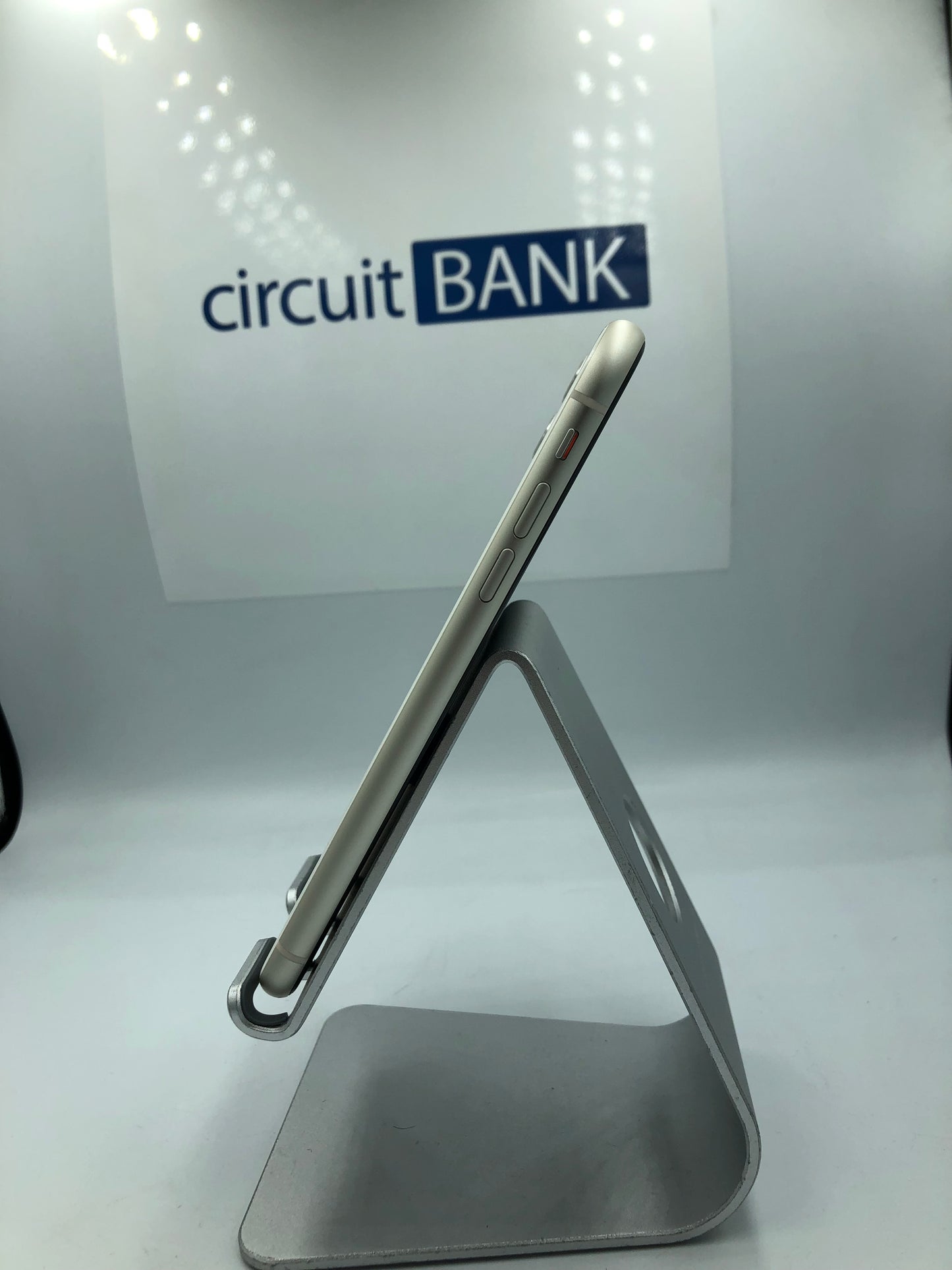 iPhone 11 64 GB (Producto Único)