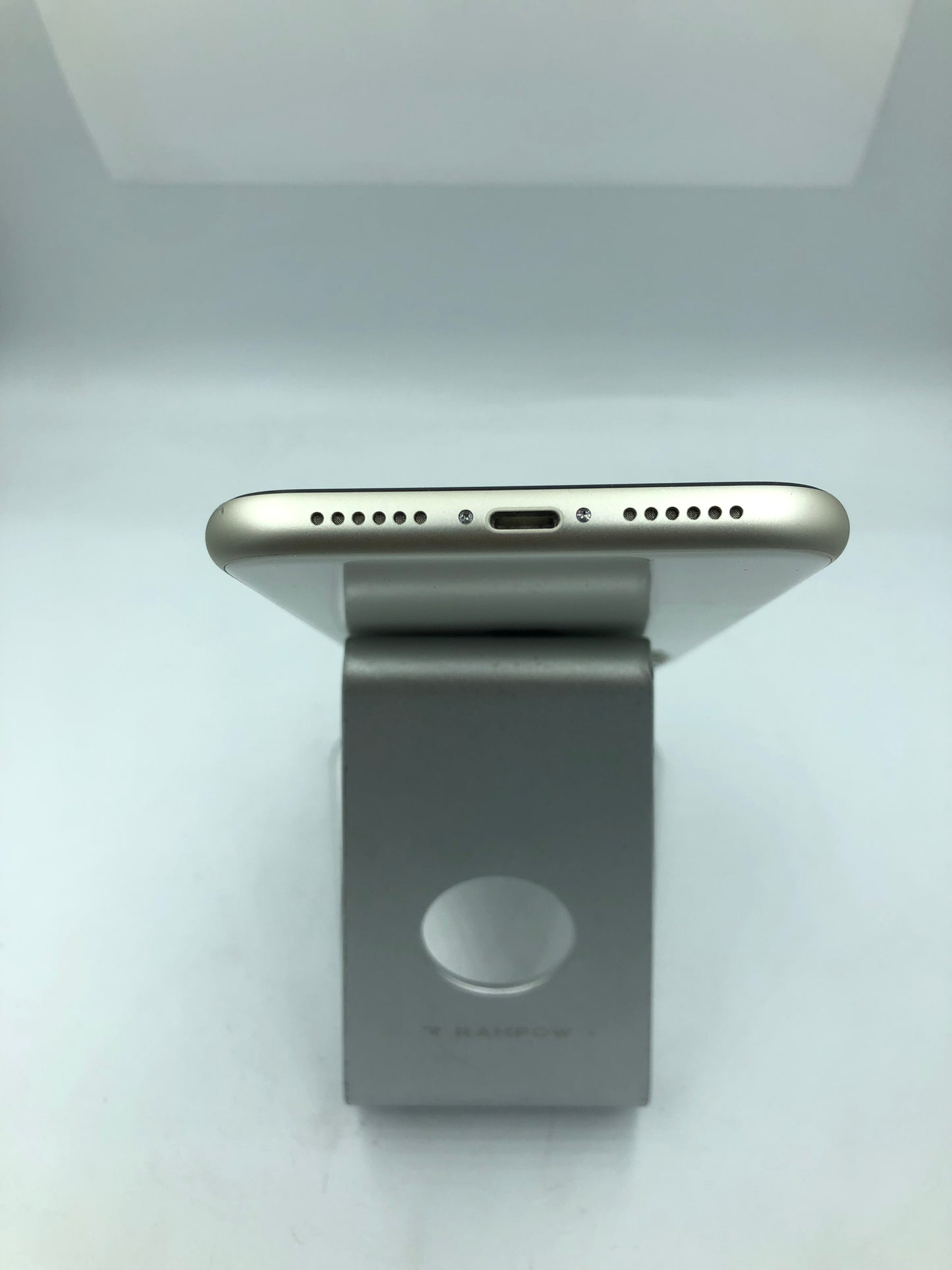 iPhone 11 64 GB (Producto Único)
