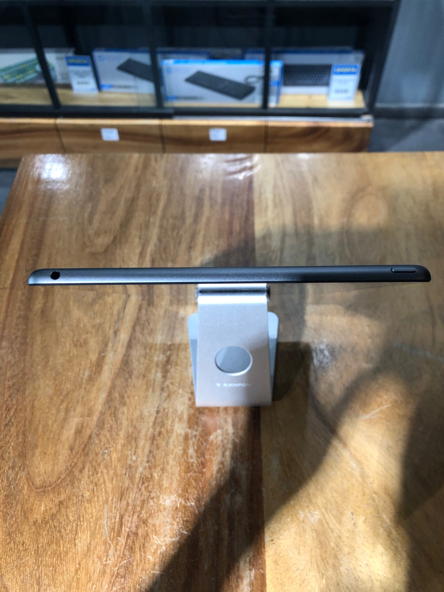 iPad 8th Gen 32GB (Producto Único)