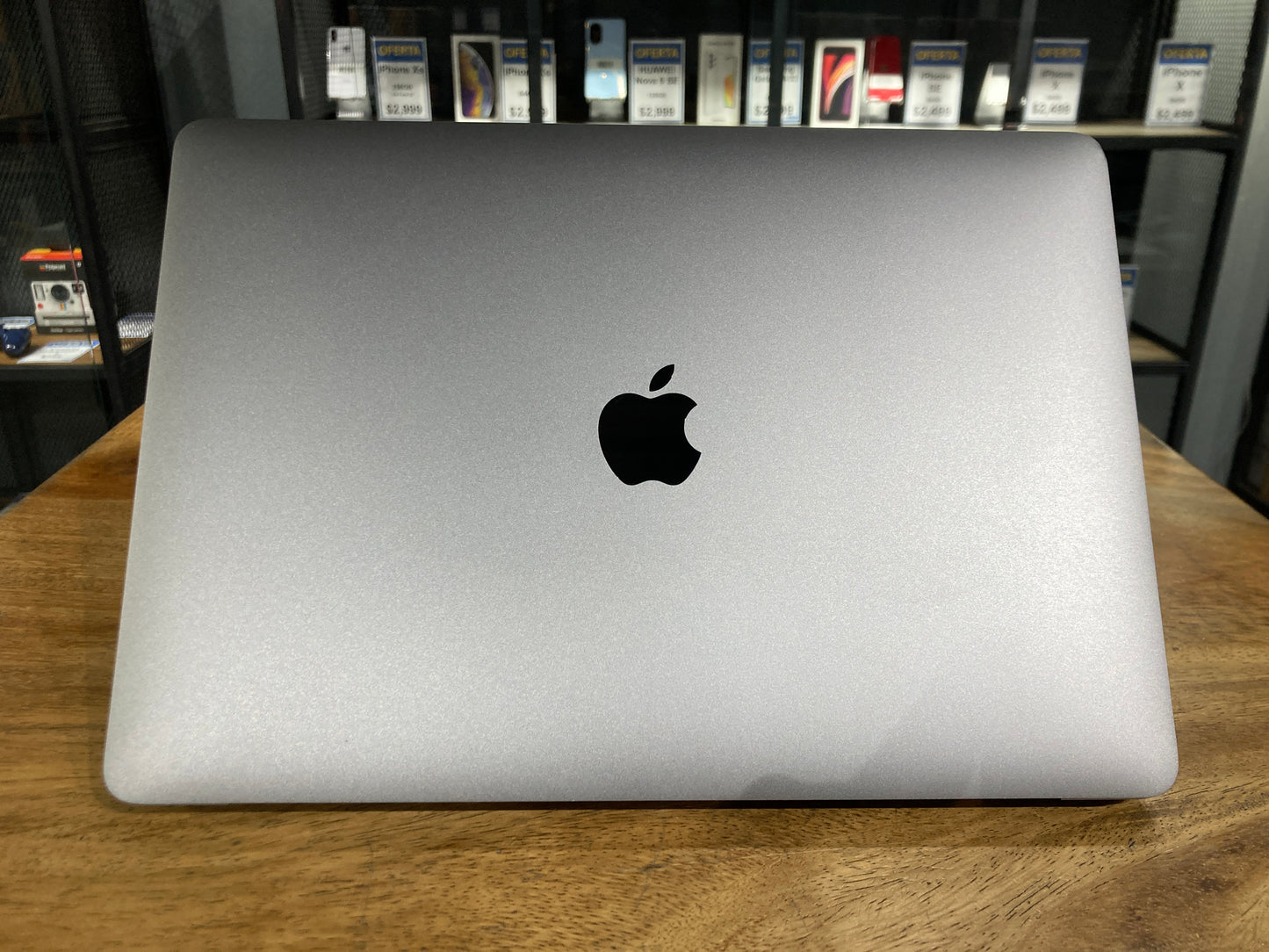 MacBook Air 13" M1 2020 (Producto Único)