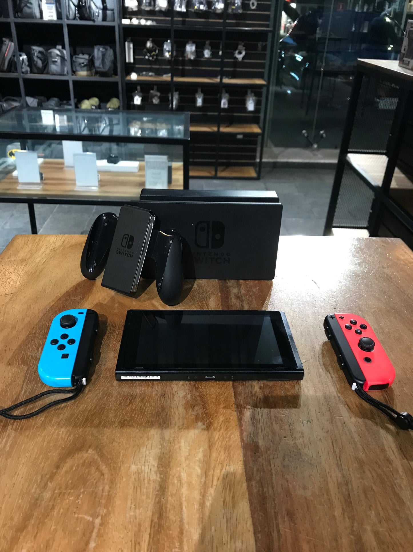 Nintendo Switch Neon 1.1 (Producto Unico)