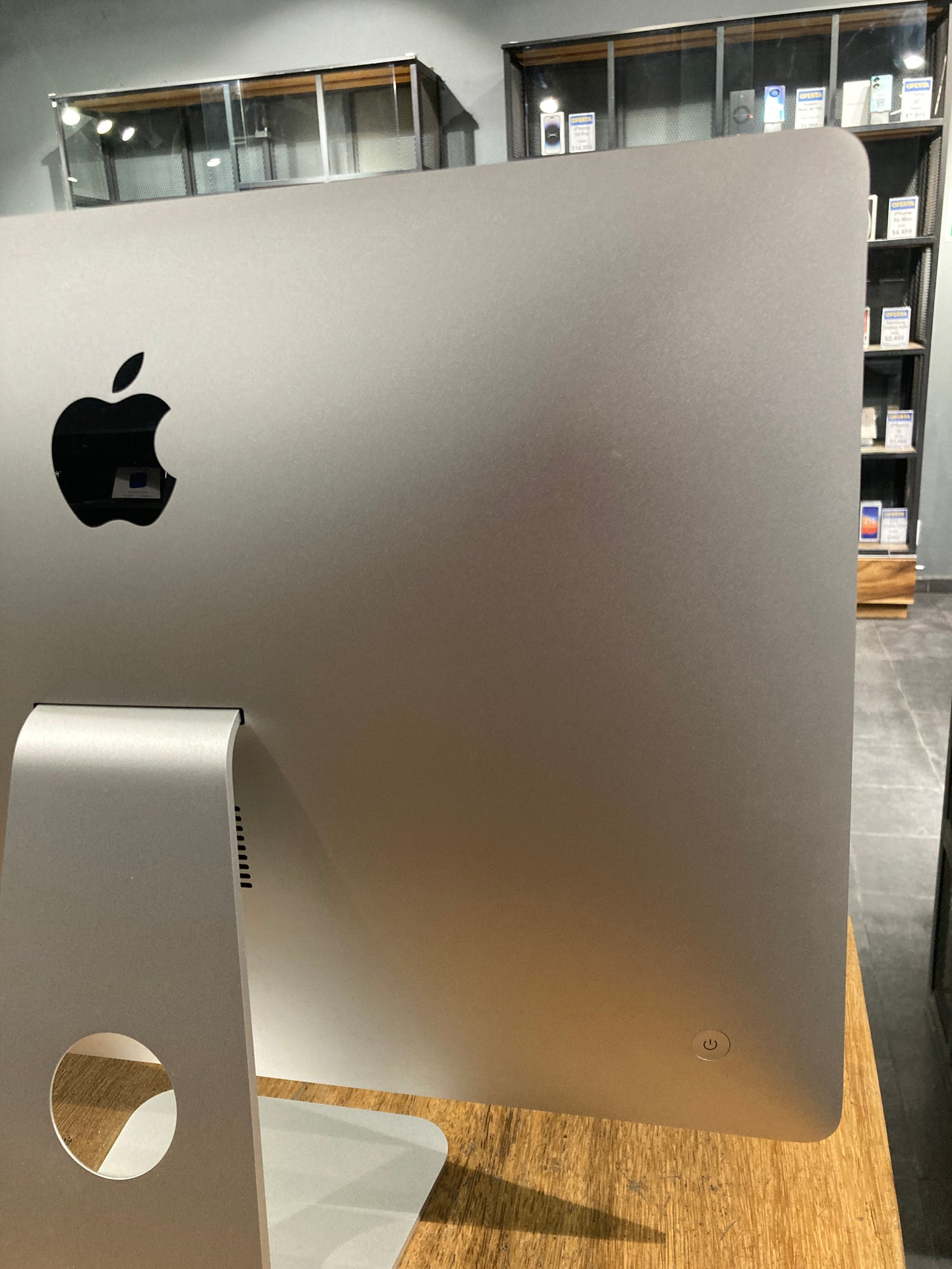iMac 21.5" Retina 4k 2017 (Producto Único)