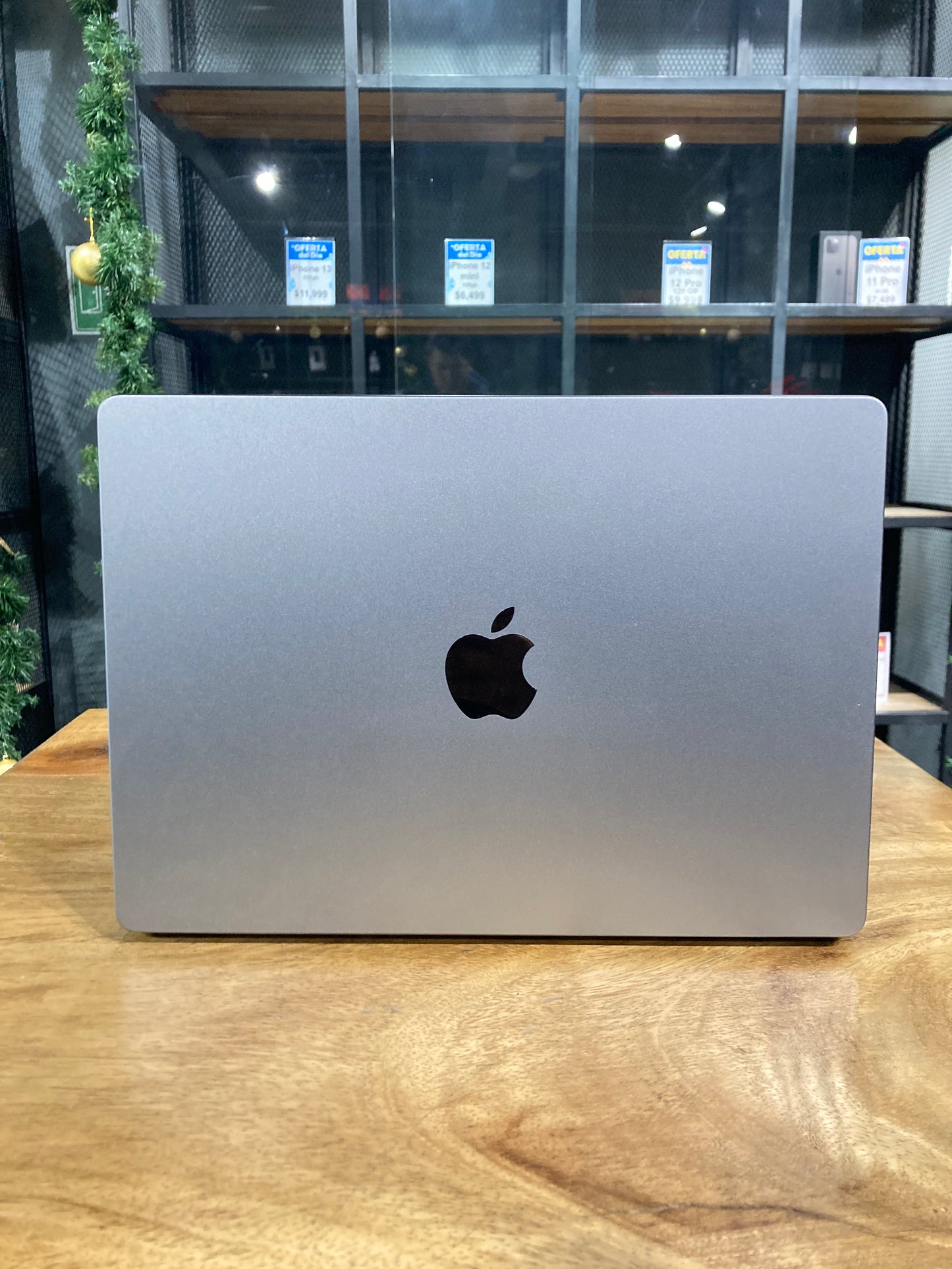 MacBook Pro 14" 2023 M2 Pro (Producto Unico)