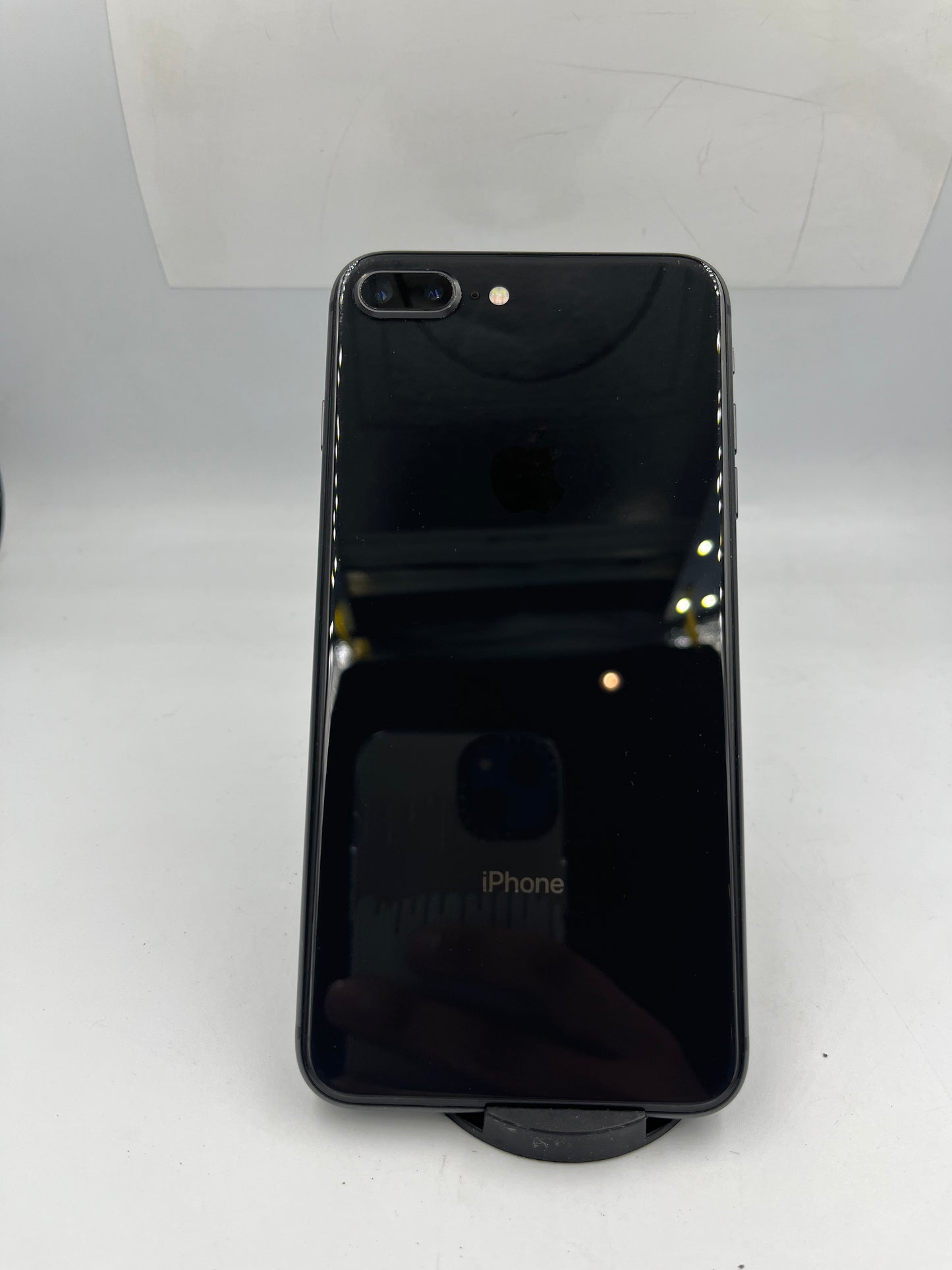 iPhone 8 Plus 64GB (Producto Unico)