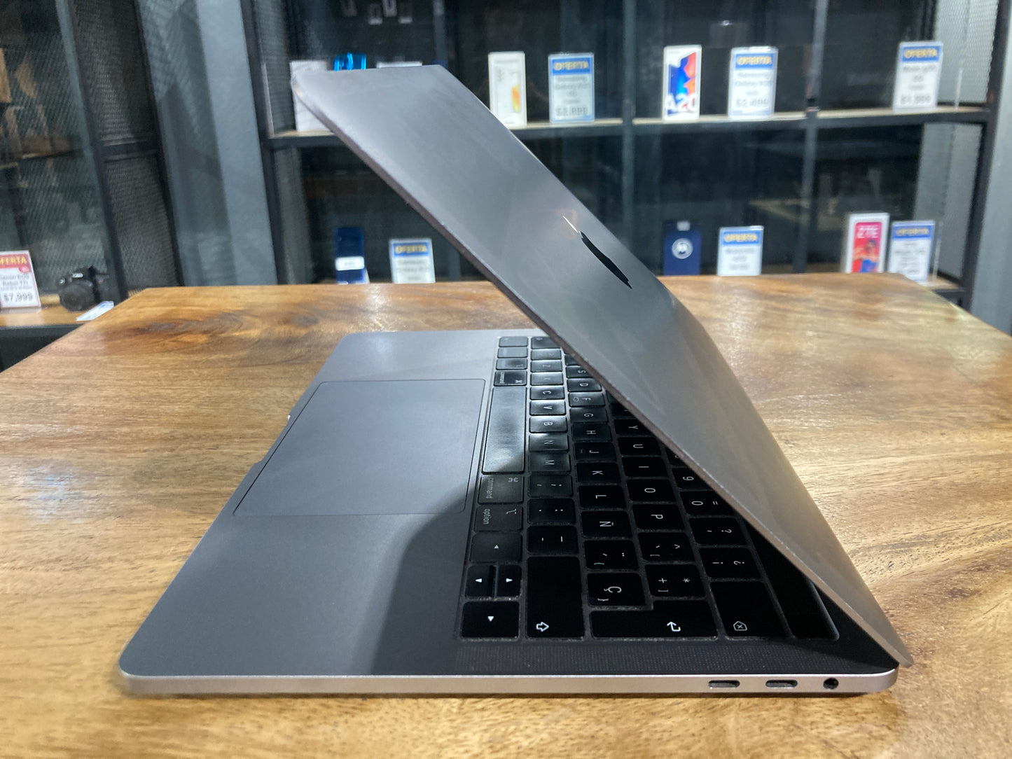 MacBook Pro 13" 2018 TouchBar (Producto Único)