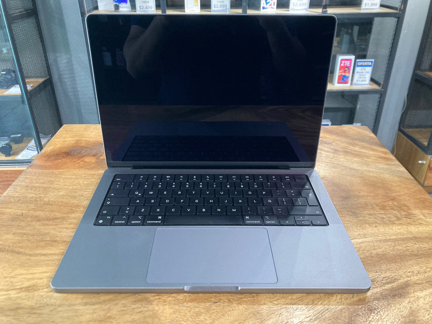 MacBook Pro 14" 2021 M1 Pro (Producto Unico)