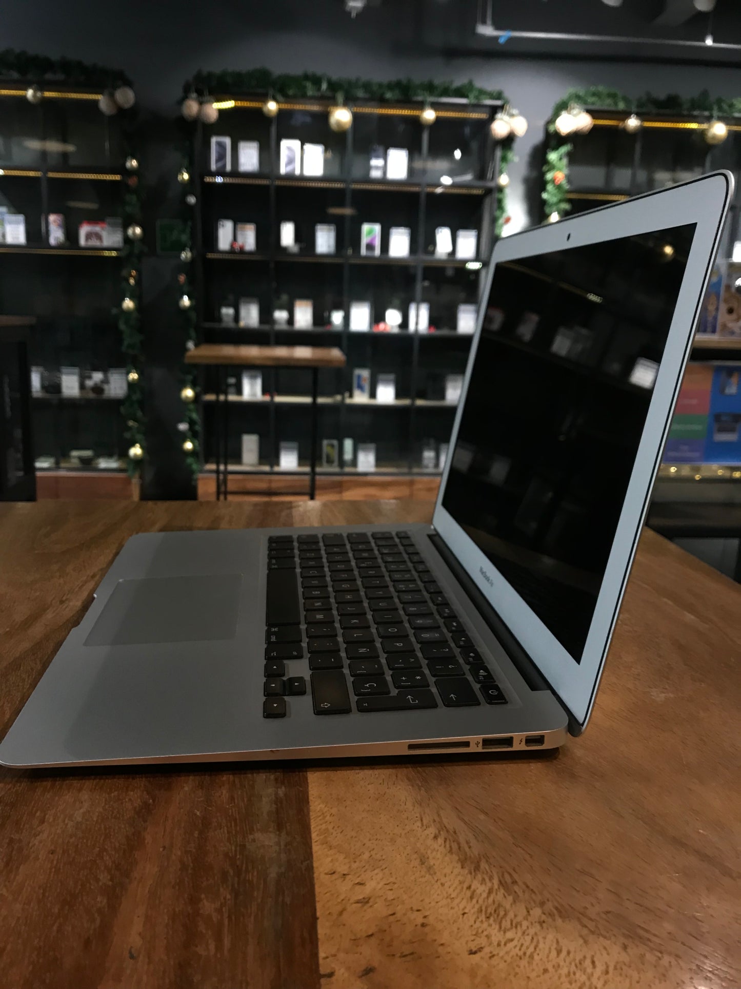 MacBook Air 2015 13" 8GB RAM/128GB SSD (Producto Unico)
