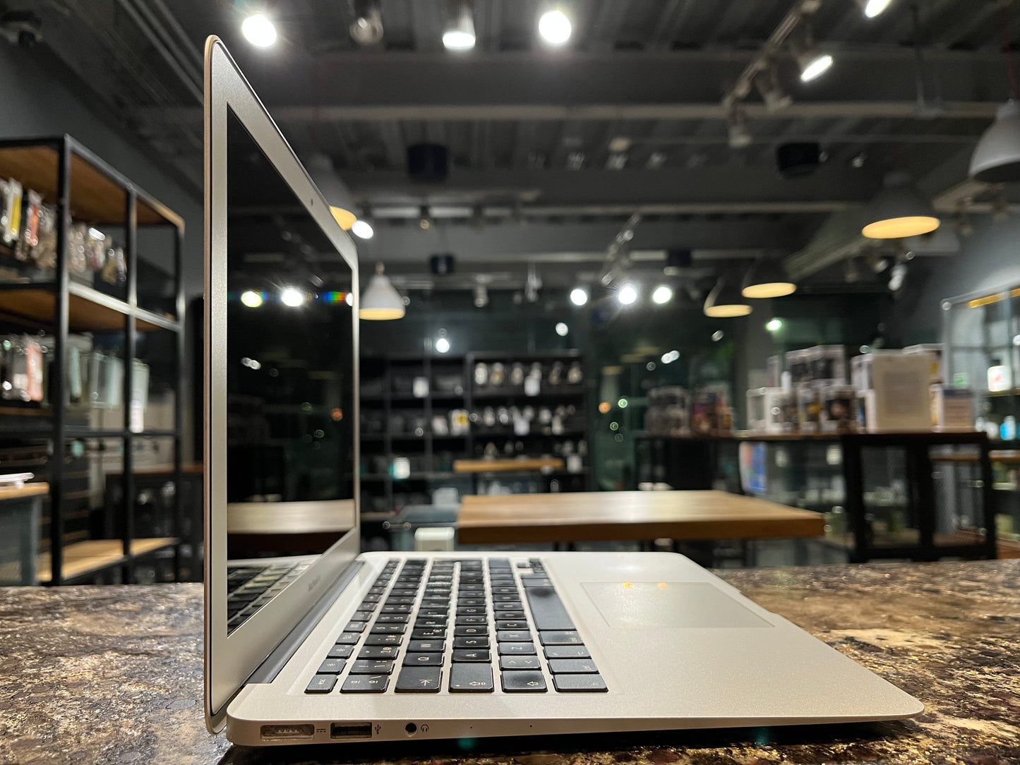 MacBook Air "13 2017 128GB / 8GB RAM