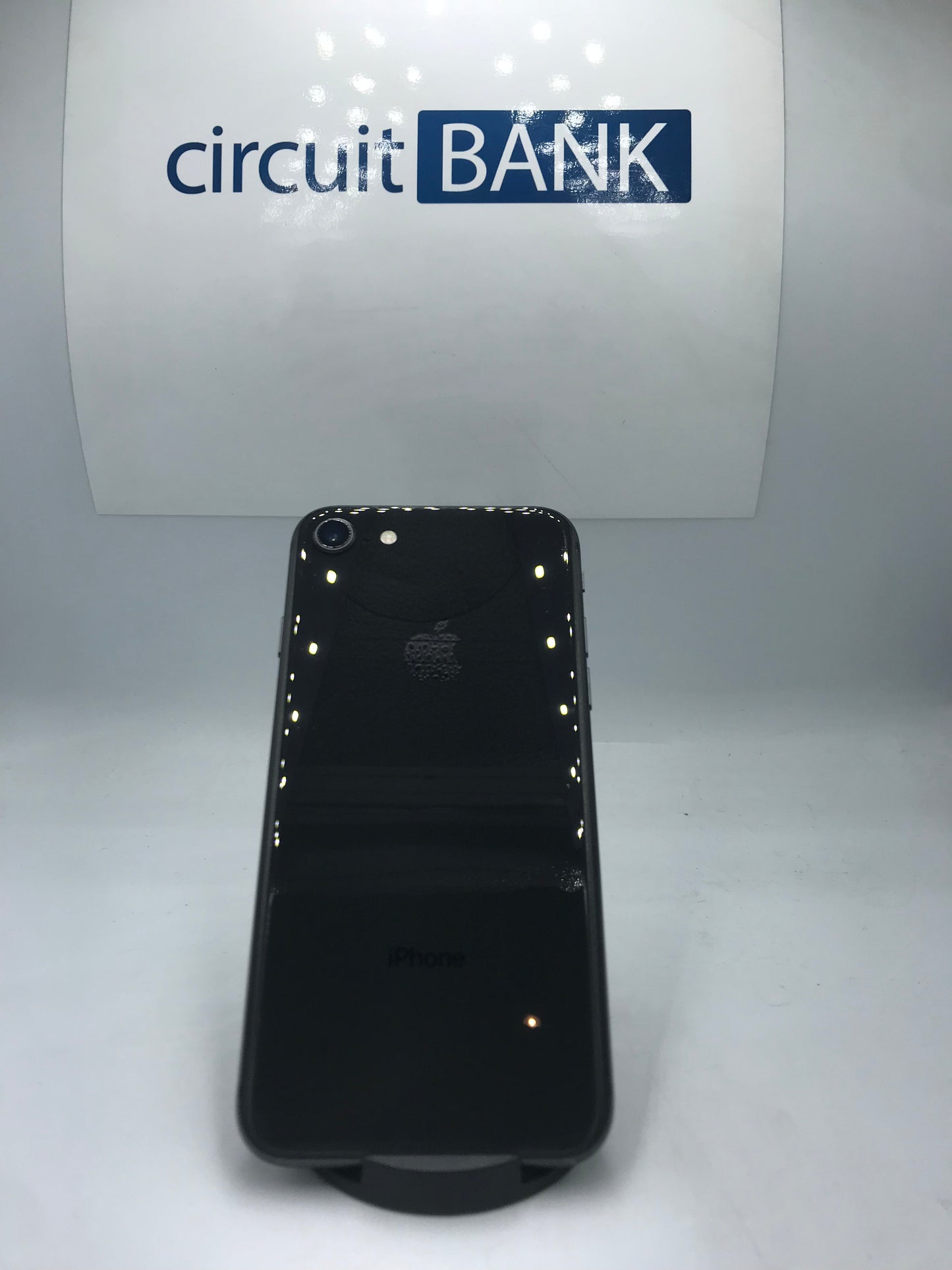 iPhone 8  64GB (Producto Unico)