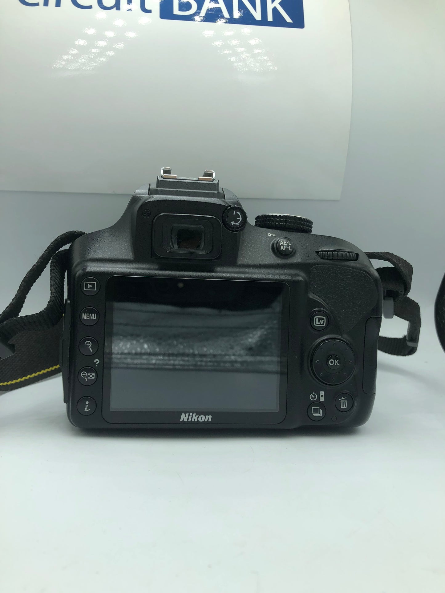 Cámara Nikon D3400 (Producto único)
