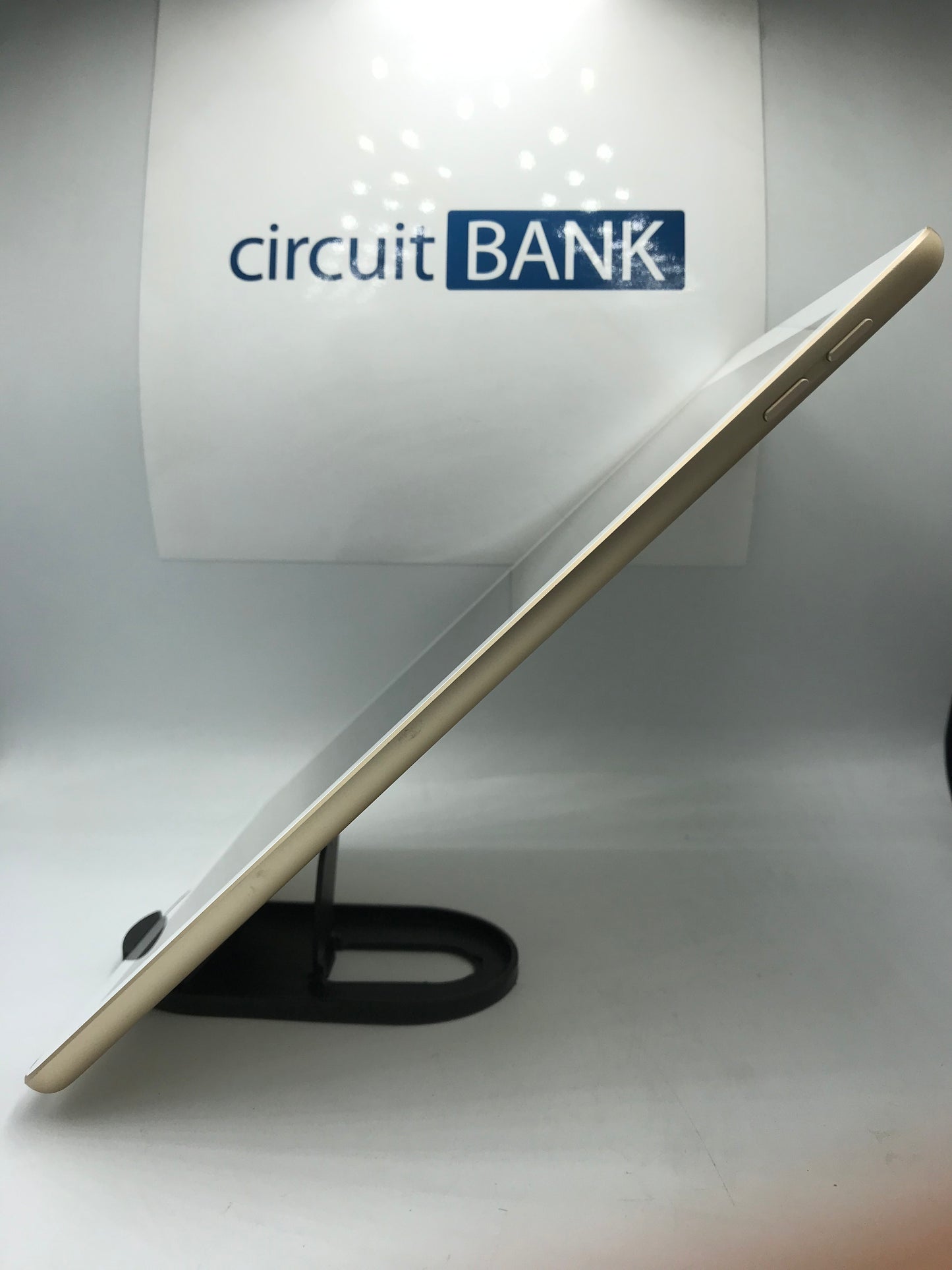 iPad 5ta Gen 128GB (Producto Unico)