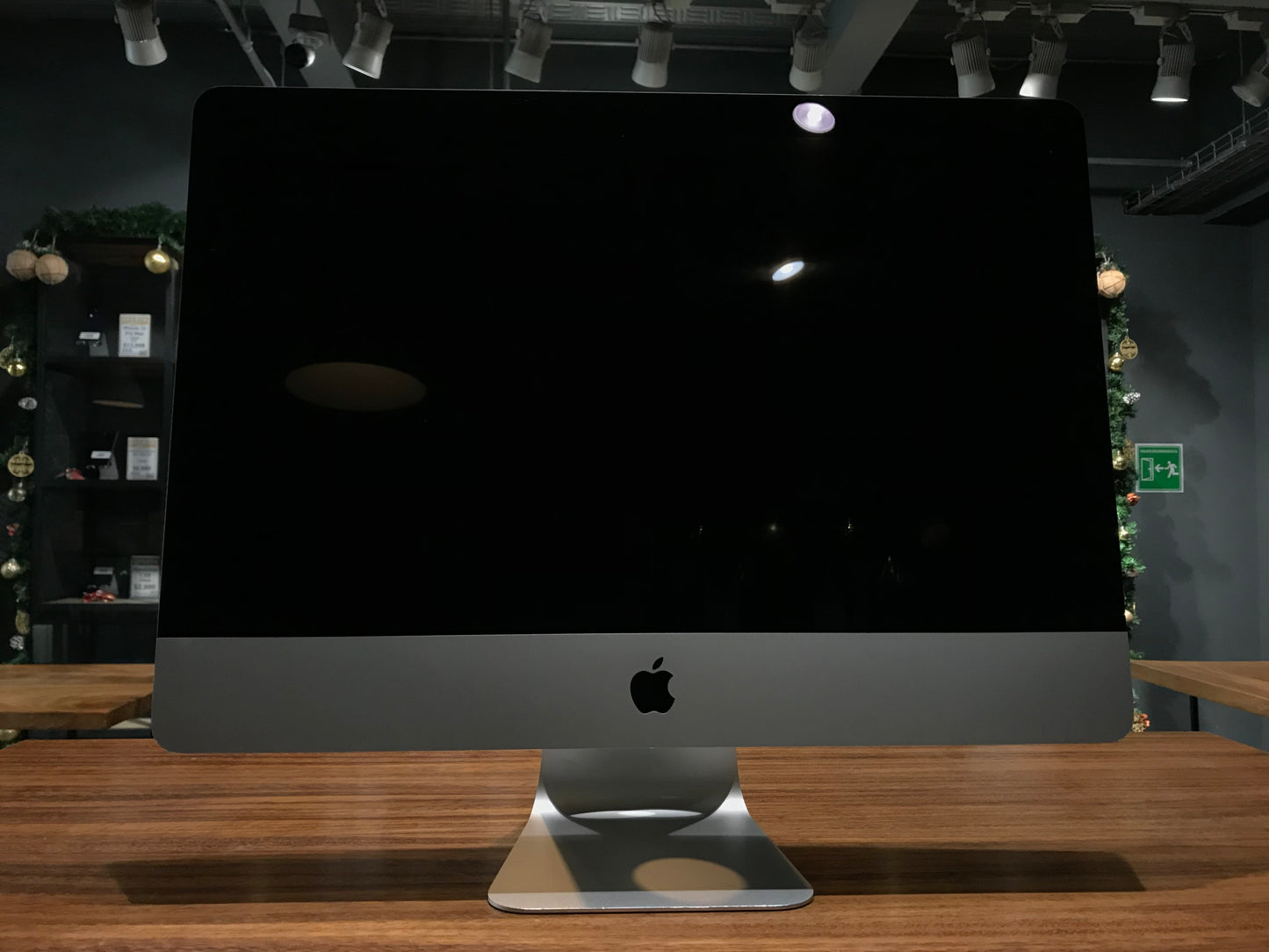 iMac 21" 2019 8GB RAM/1TB HDD (Producto Unico)