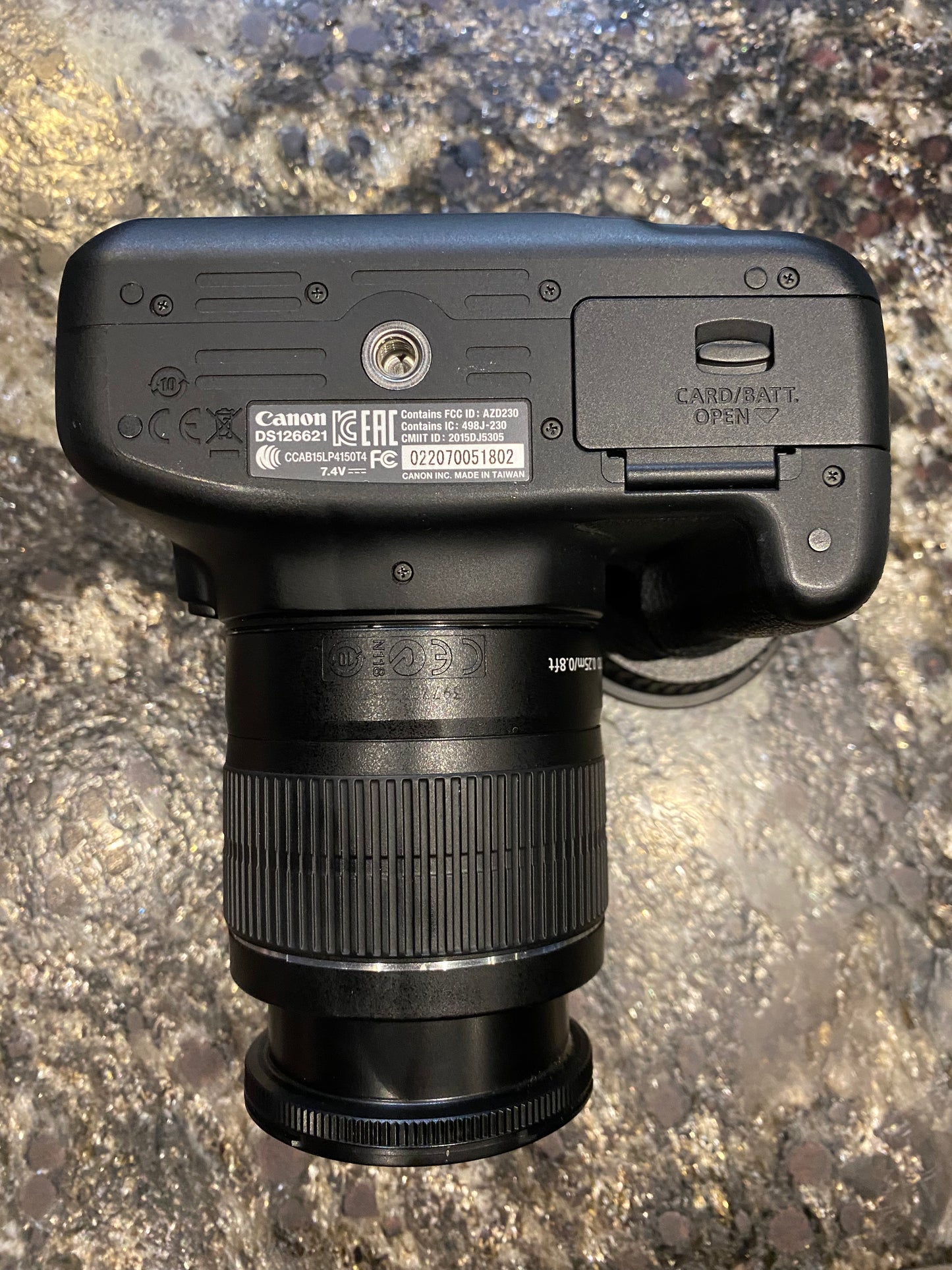 Canon EOS Rebel T6 + 18-55mm (Producto Unico)