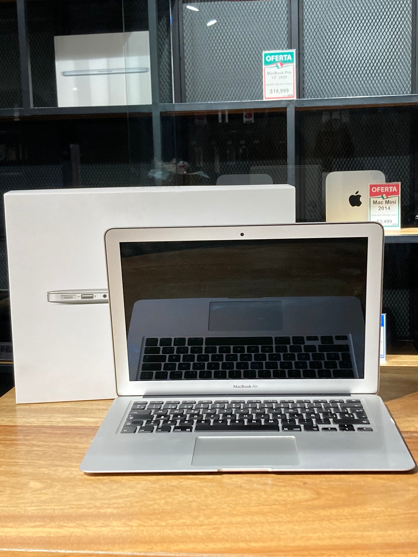 MacBook Air 13" 2017 (Producto Único)
