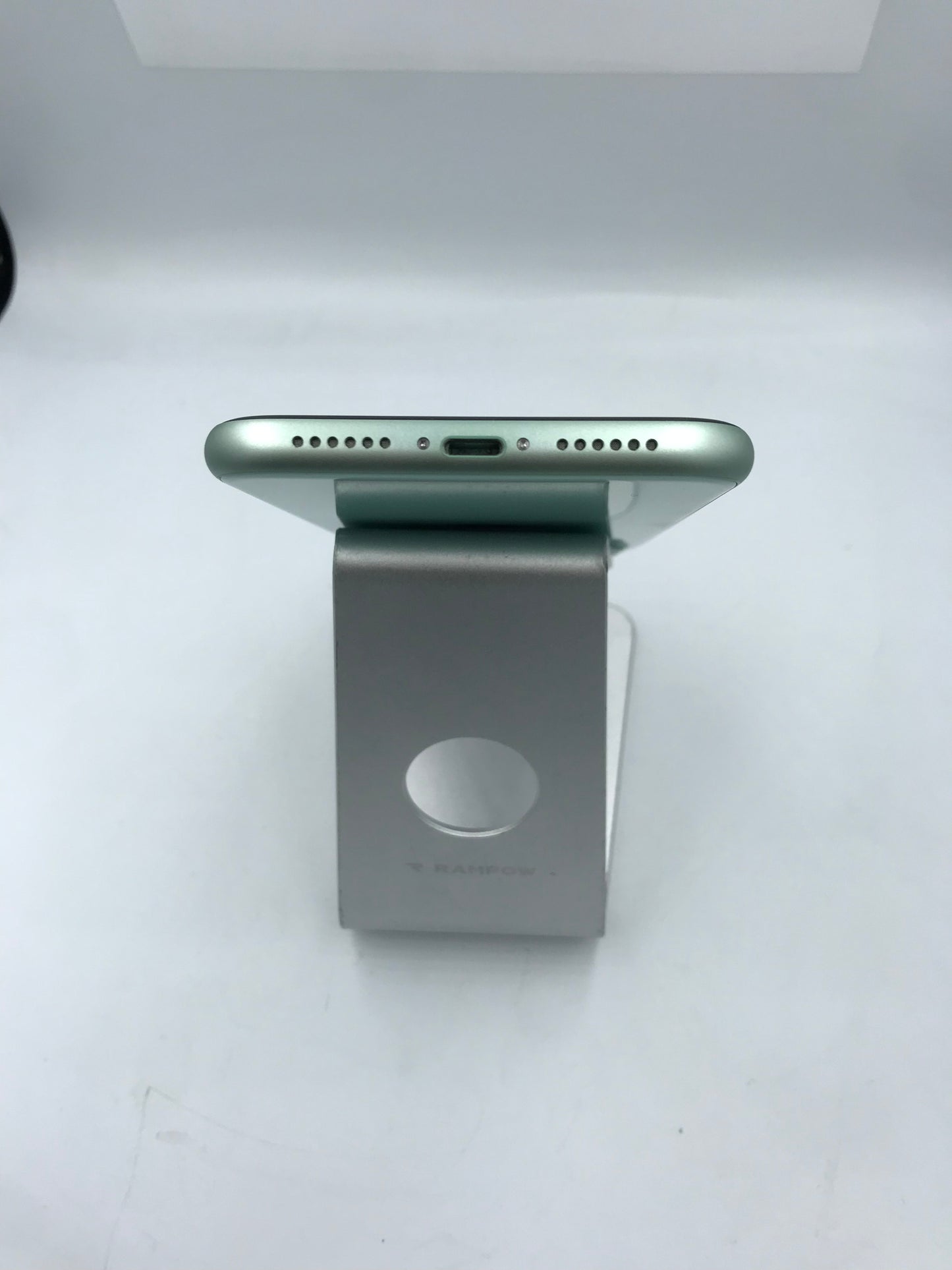 iPhone 11 64 GB (Producto Único)