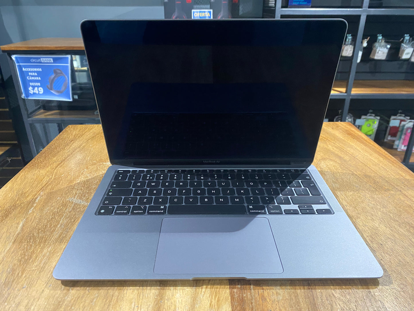MacBook Air M1 2020 (Producto Único)