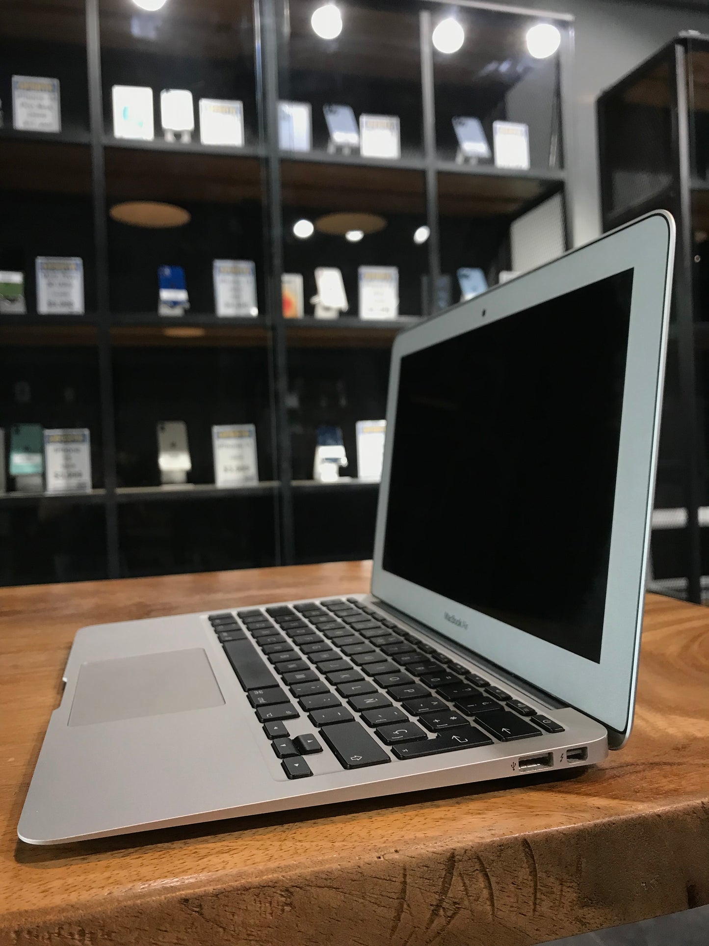 MacBook Air 2014 11" 4GB RAM/256GB SSD Corei5 (Producto Unico)