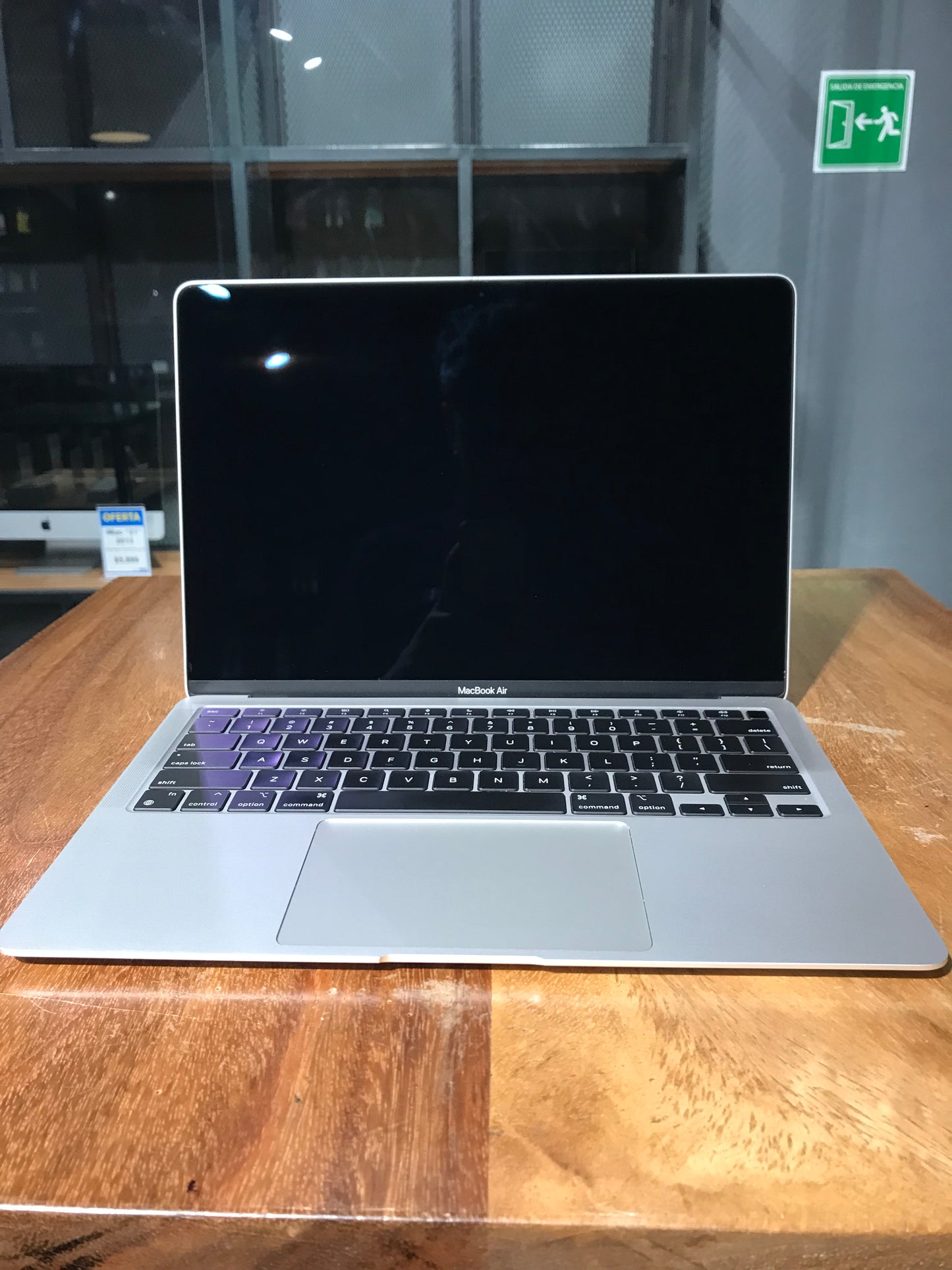 Macbook Air M1 2020 (Producto Único)