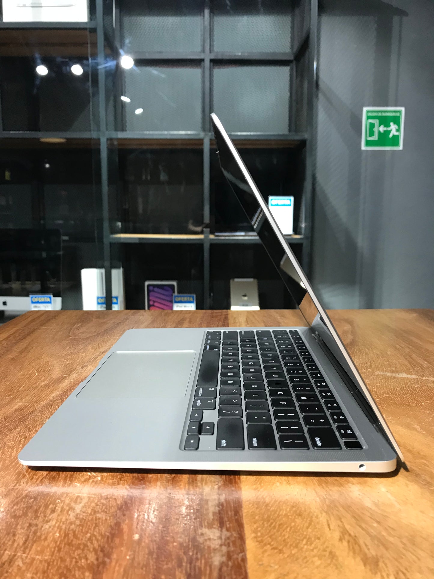 Macbook Air M1 2020 (Producto Único)