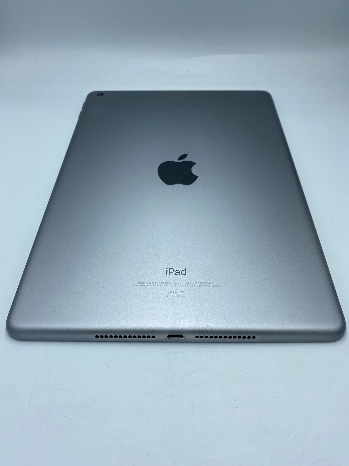 iPad 6th Gen 32GB (Producto Único)