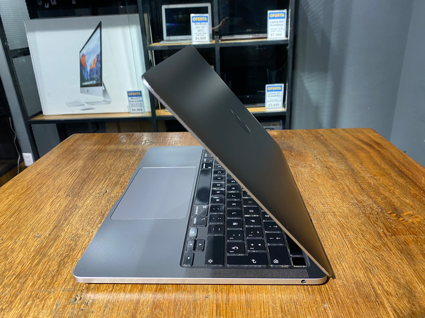 MacBook Pro 13" 2020 Touchbar (Producto Único)