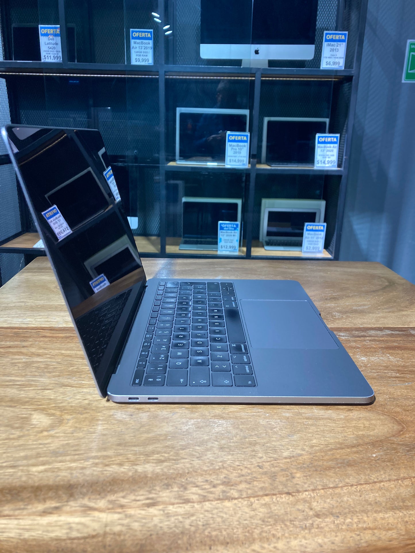 MacBook Pro 13" 2017 (Producto Unico)
