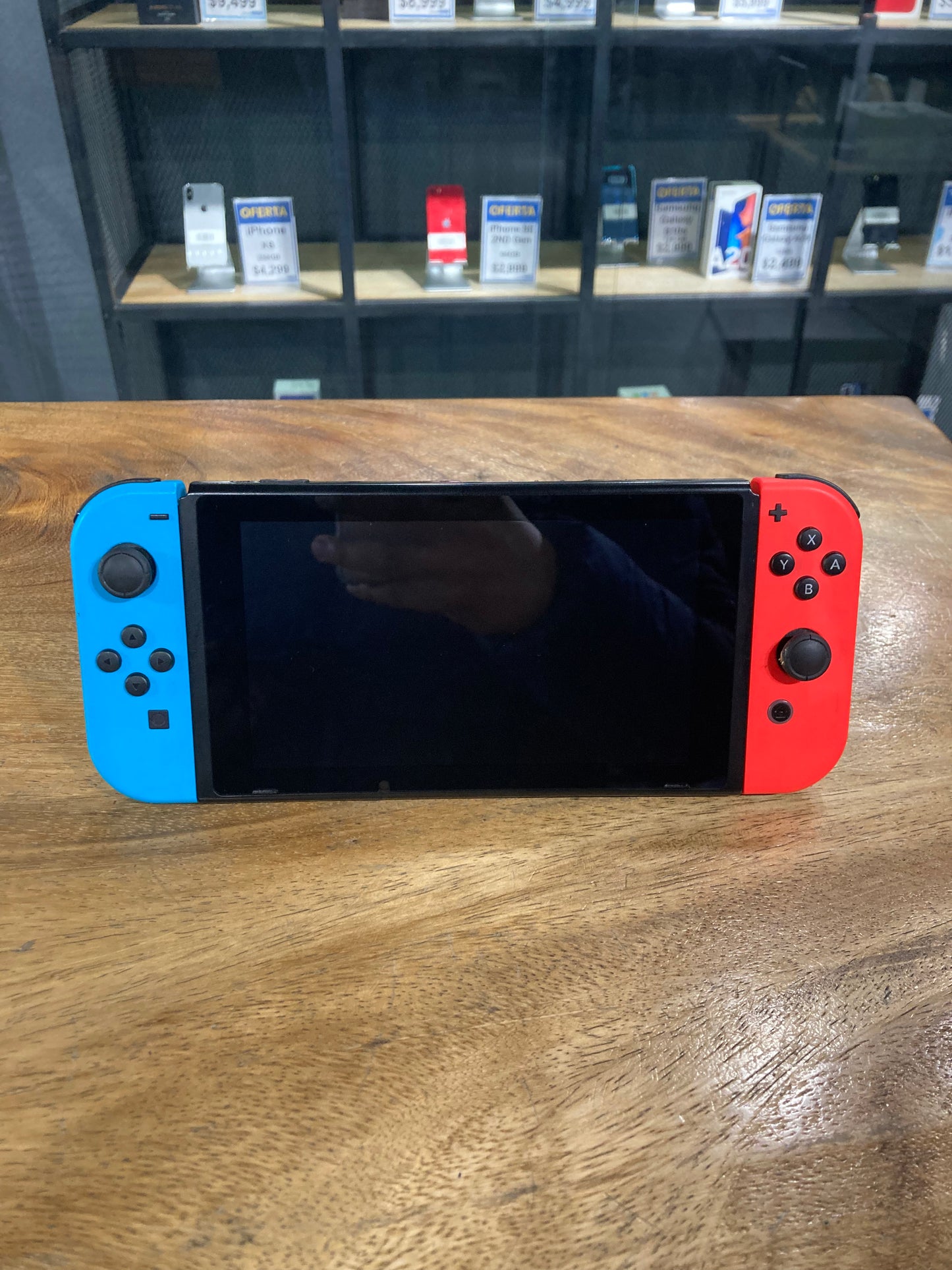 Nintendo Switch 1.1 32GB (Producto Unico)