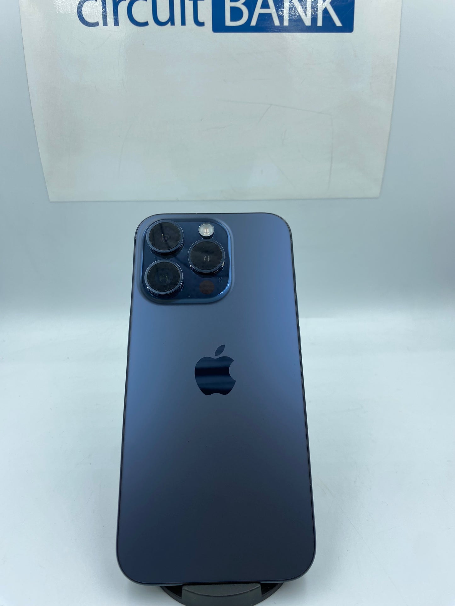 iPhone 15 Pro 256GB (Producto Único)