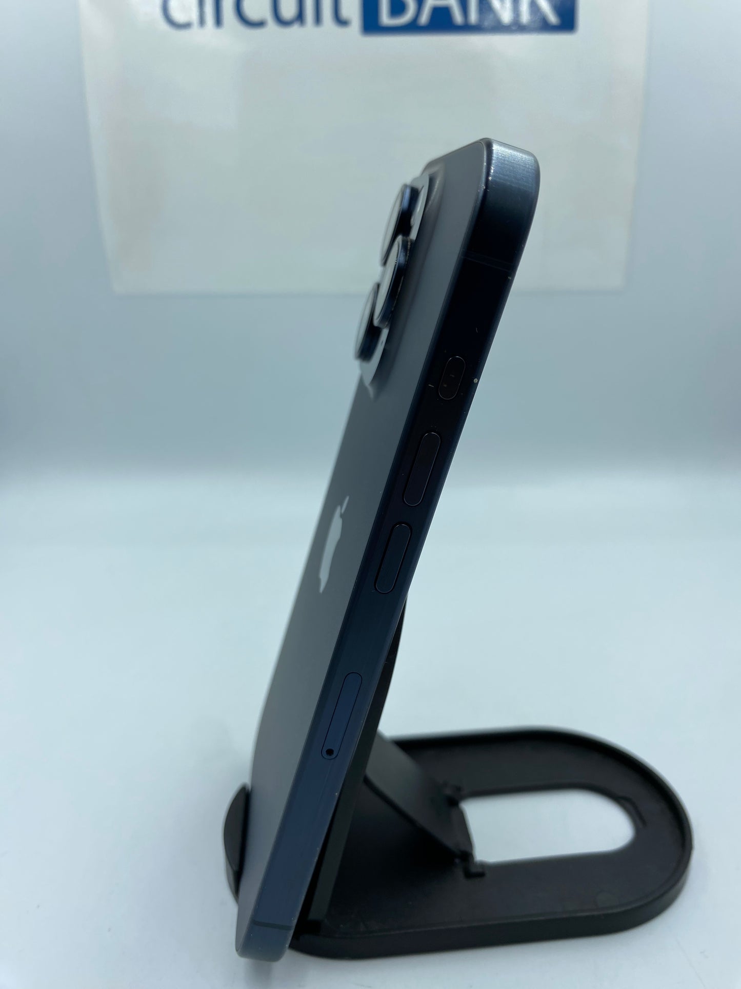 iPhone 15 Pro 256GB (Producto Único)