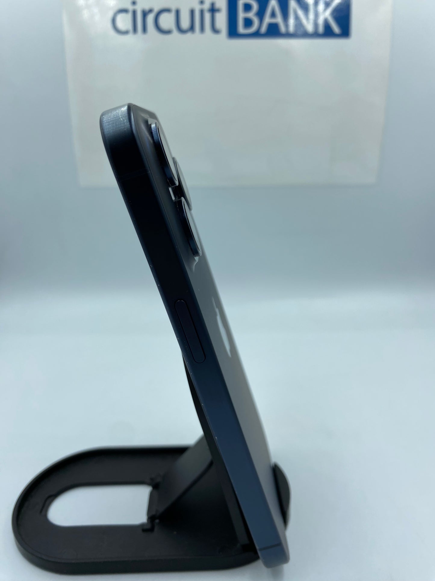 iPhone 15 Pro 256GB (Producto Único)