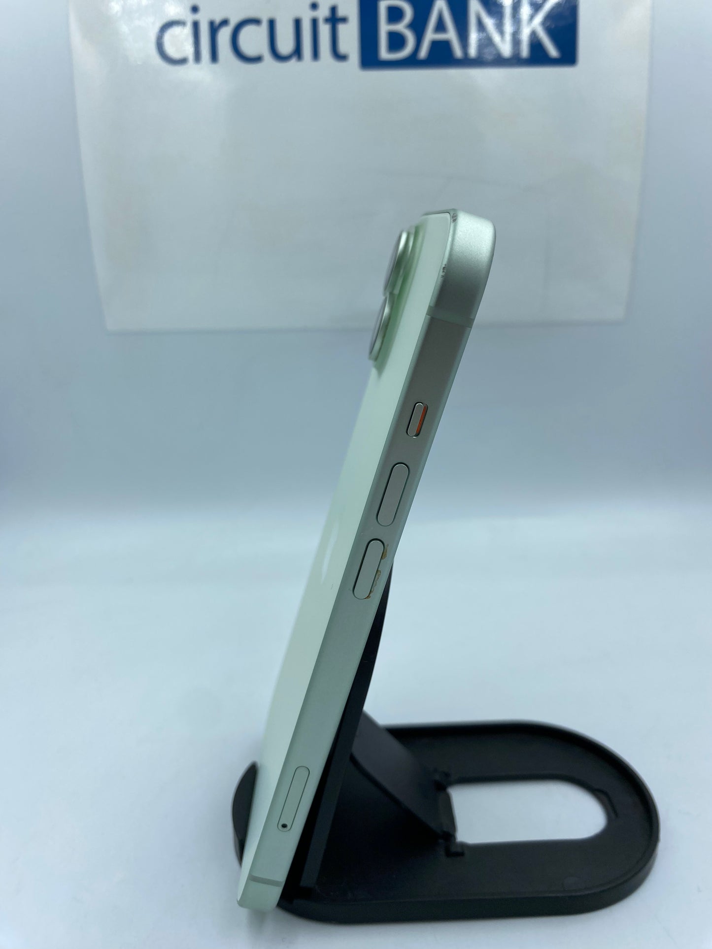 iPhone 15 128GB