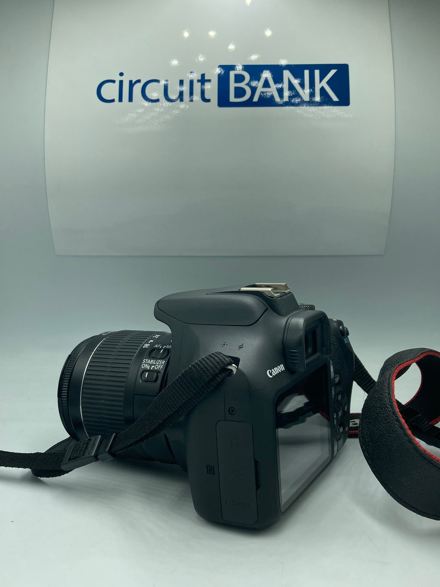 Canon EOS Rebel T7 (Producto Unico)