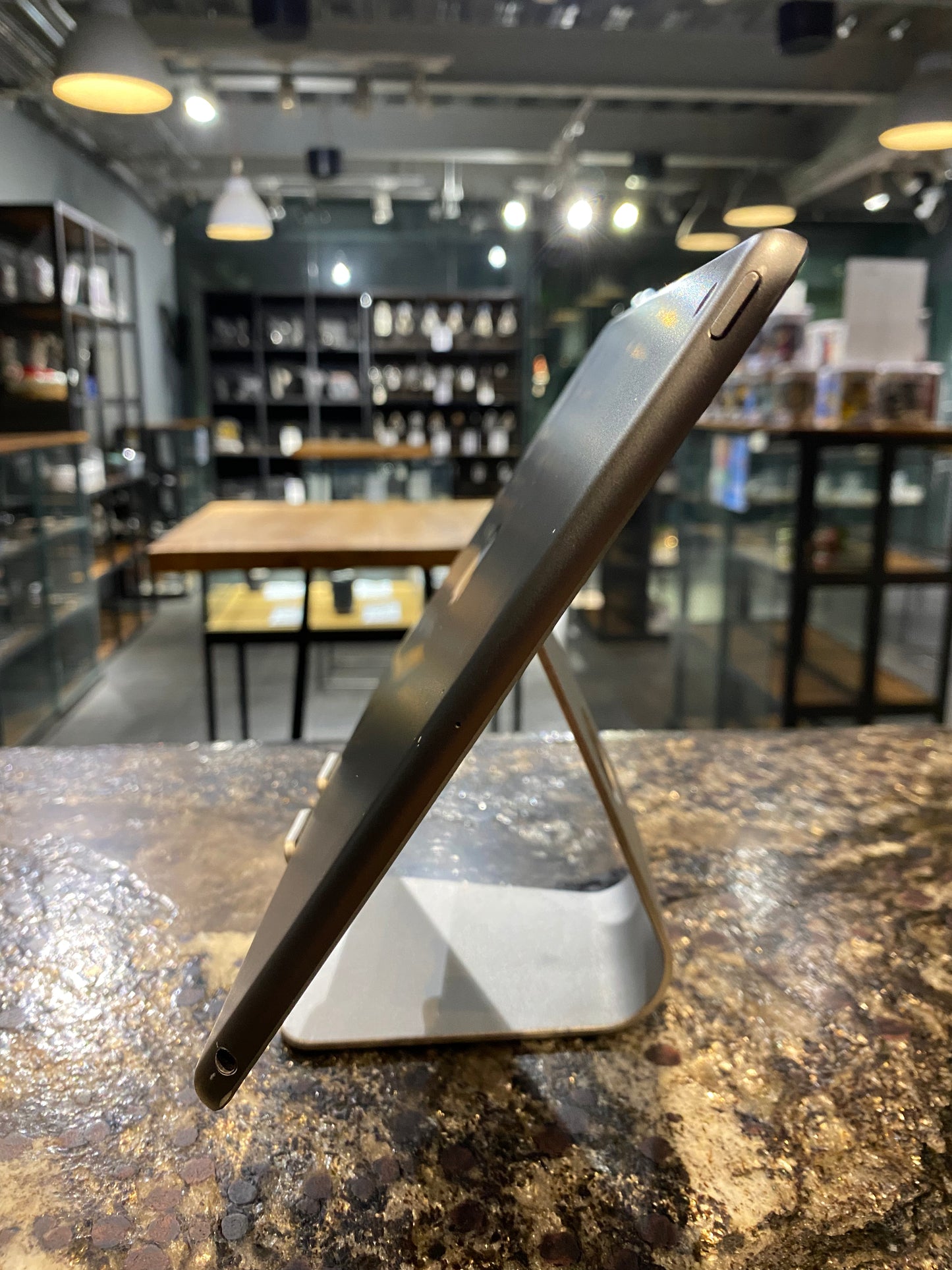iPad 7th Gen. Wi-Fi 128GB (Producto Único)