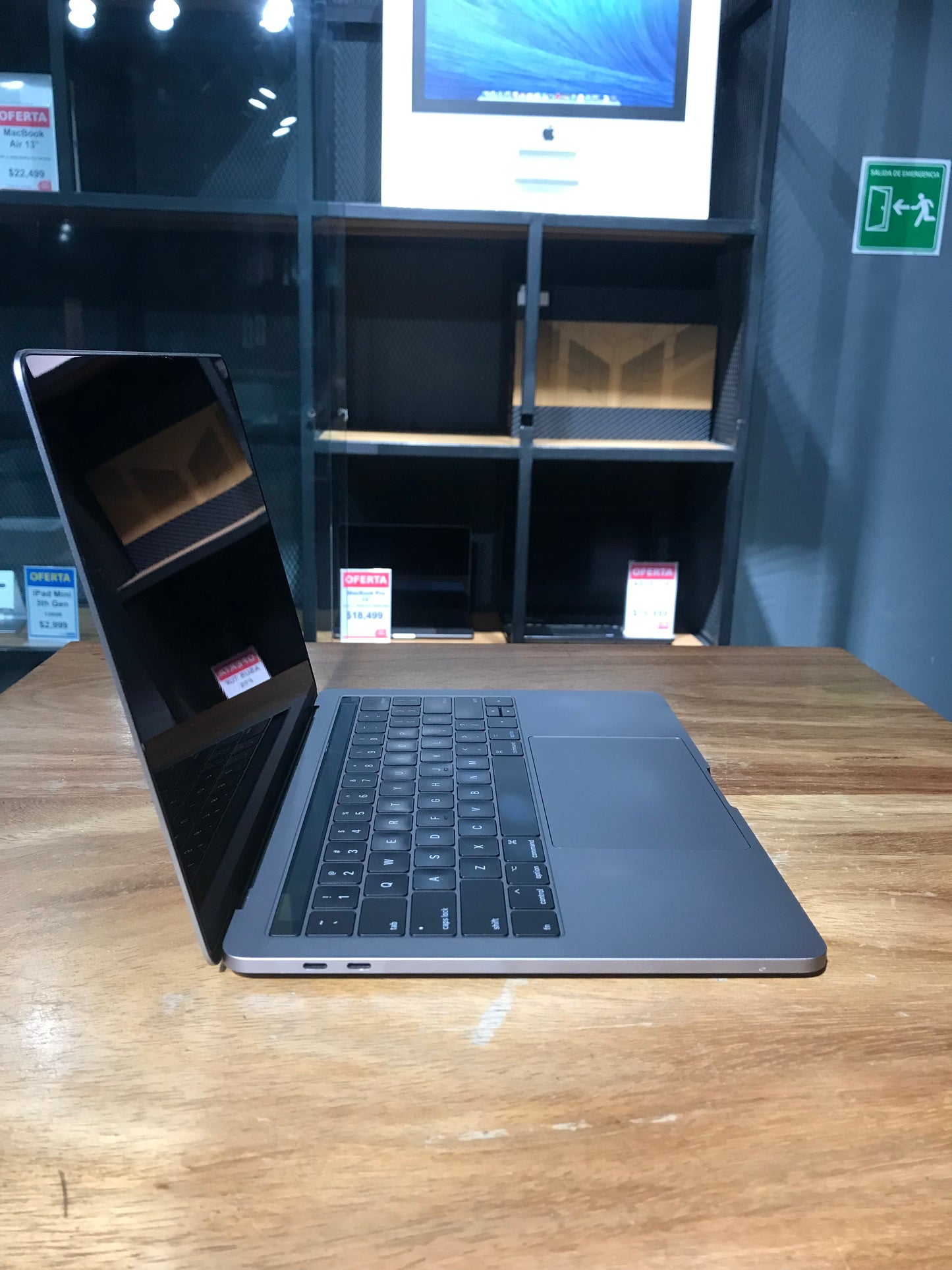 Macbook Pro "13" 2017 (Producto Único)