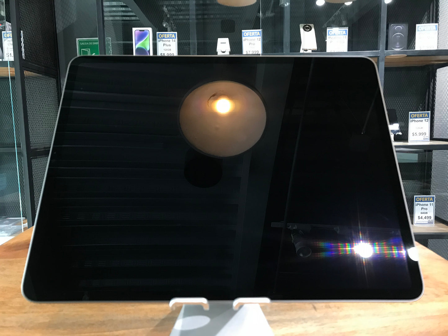 iPad Pro 12.9" 5 Gen (Producto Único)