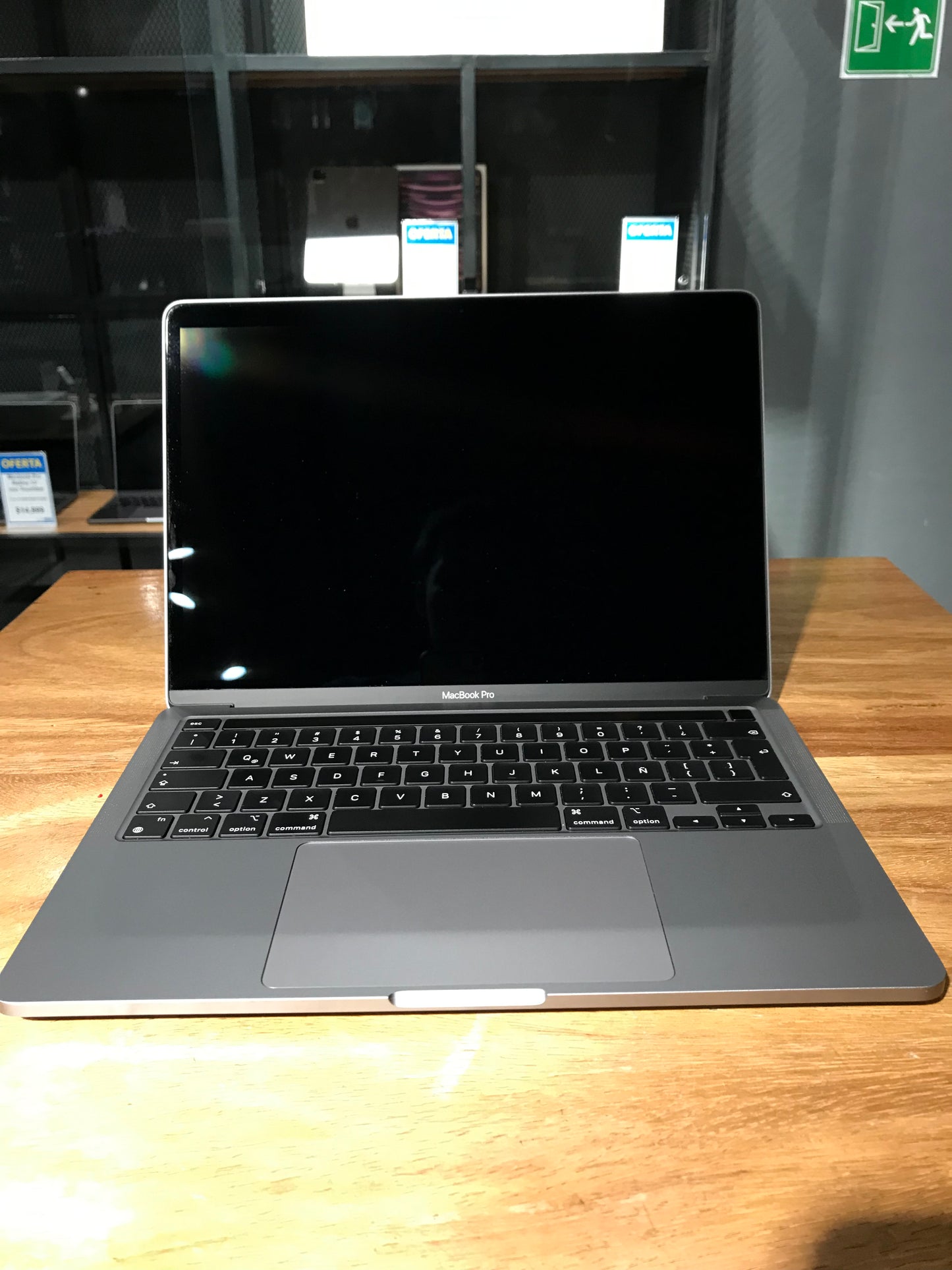MacBook Pro 13" Chip M1 (Producto Unico)