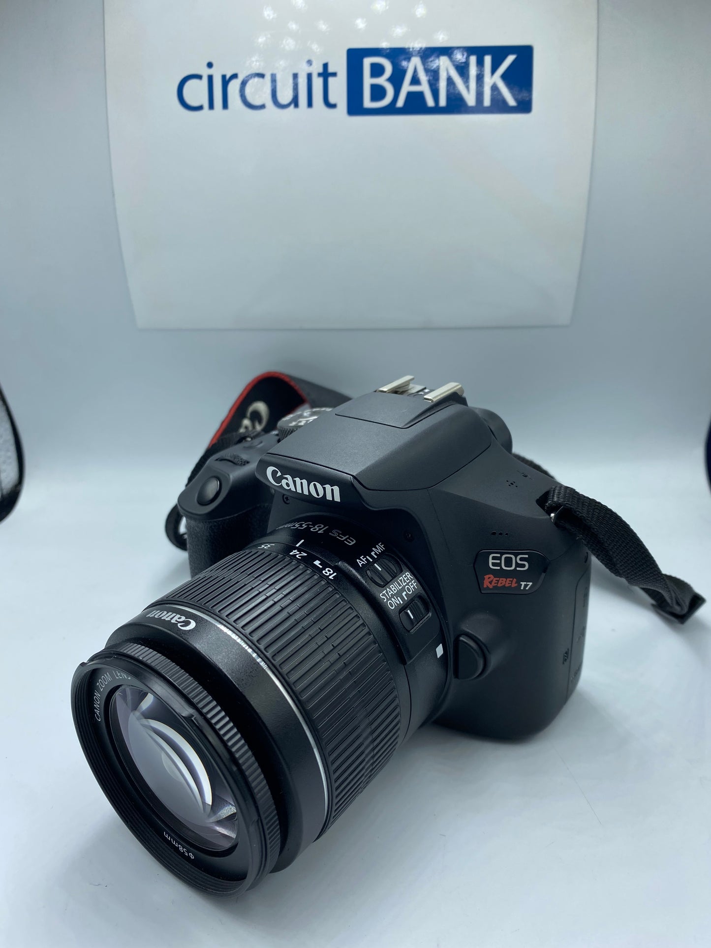 Canon EOS Rebel T7 (Producto Único)