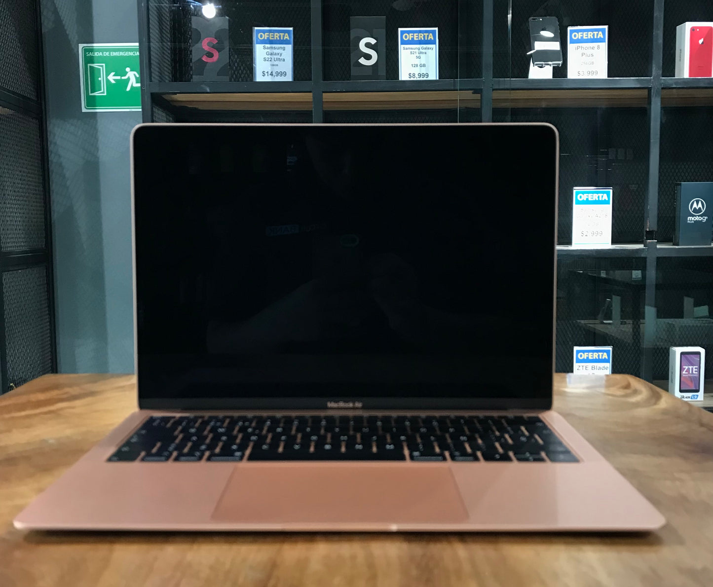 Macbook Air 13" 2019 (Producto Único)