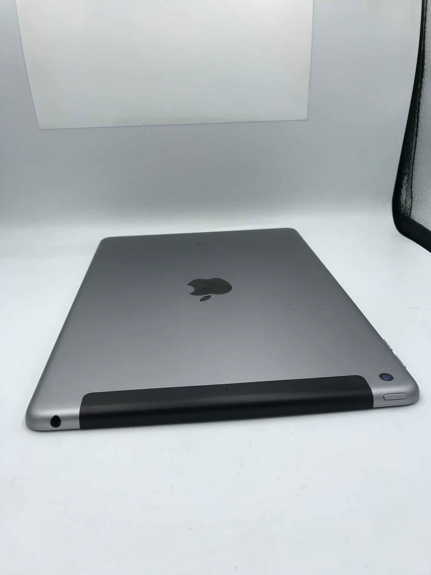 iPad 5ta Gen / Wifi + Celular (Producto único)