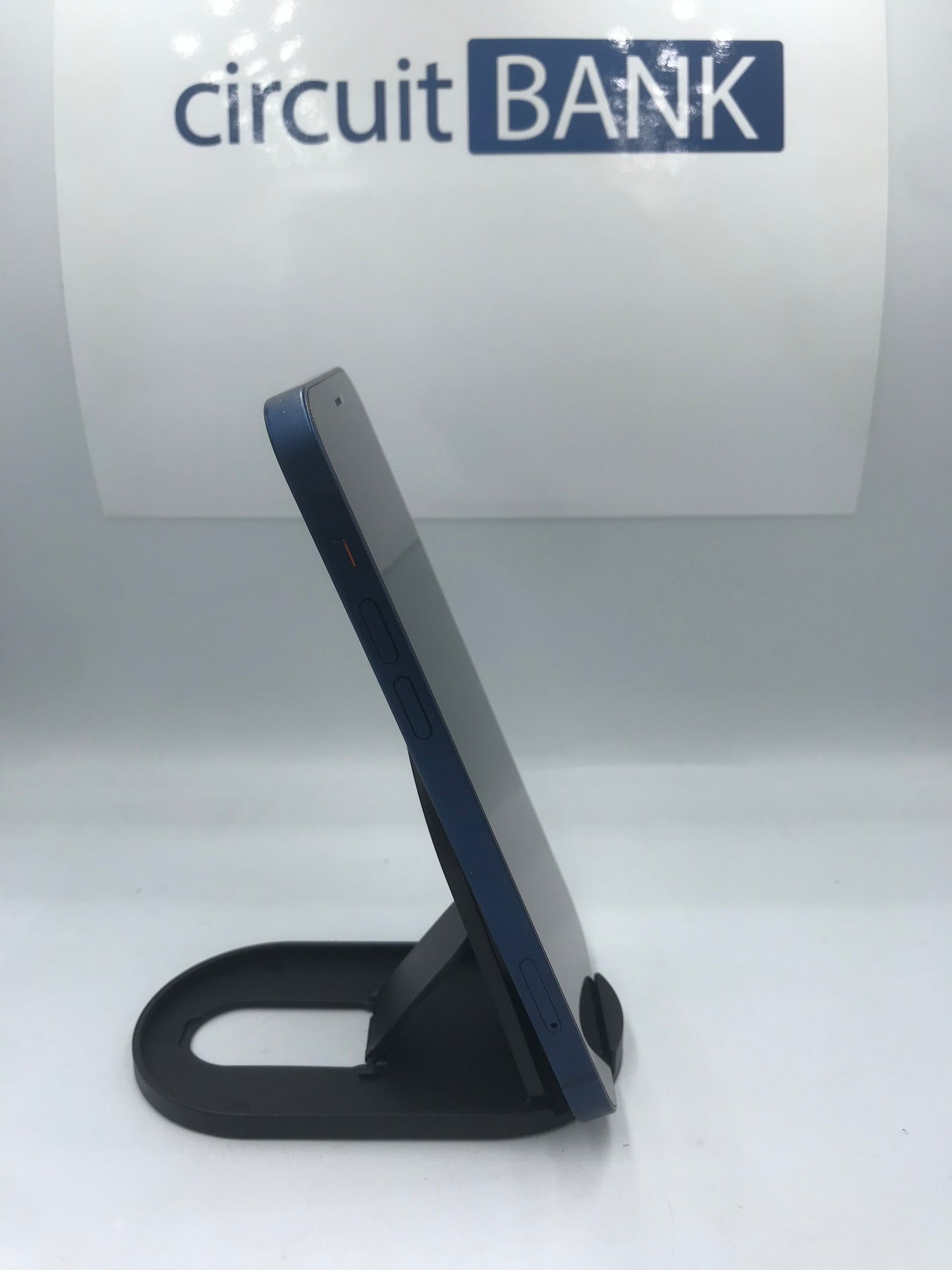 iPhone 12 64GB (Producto único)