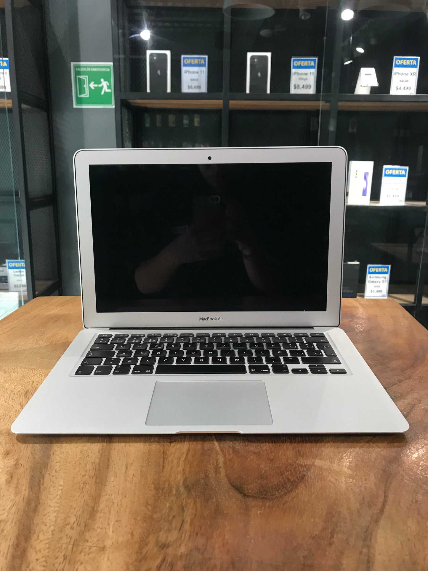 Macbook Air 13" 2015 (Producto Único)