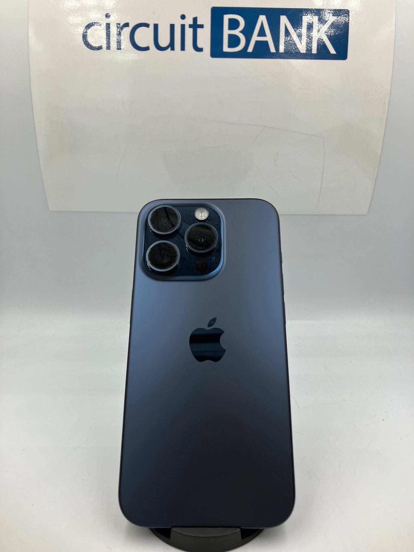 iPhone 15 Pro 128GB (Producto Único)