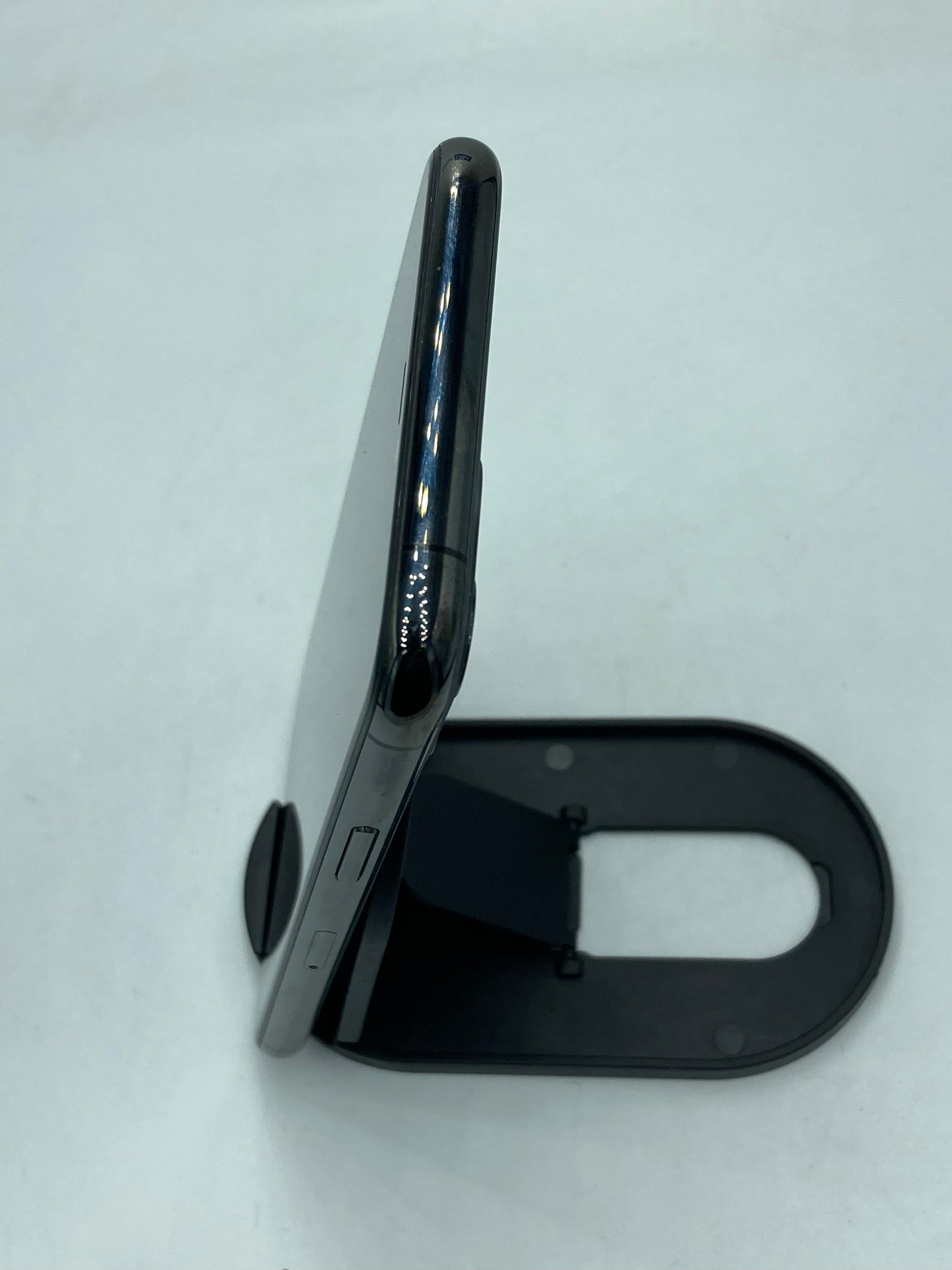iPhone 11 Pro 64 GB (Producto Unico)