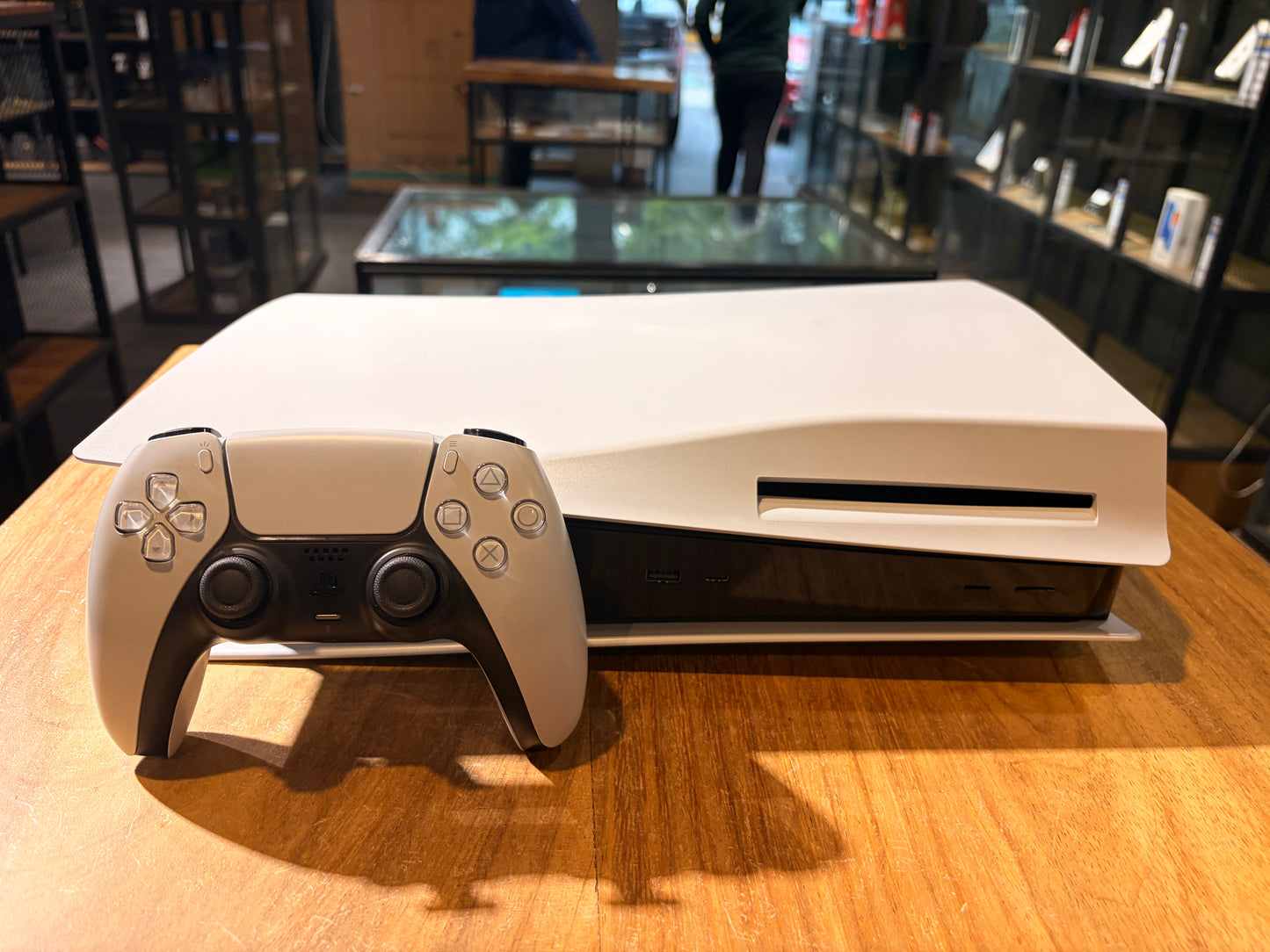 Play Station 5 850GB